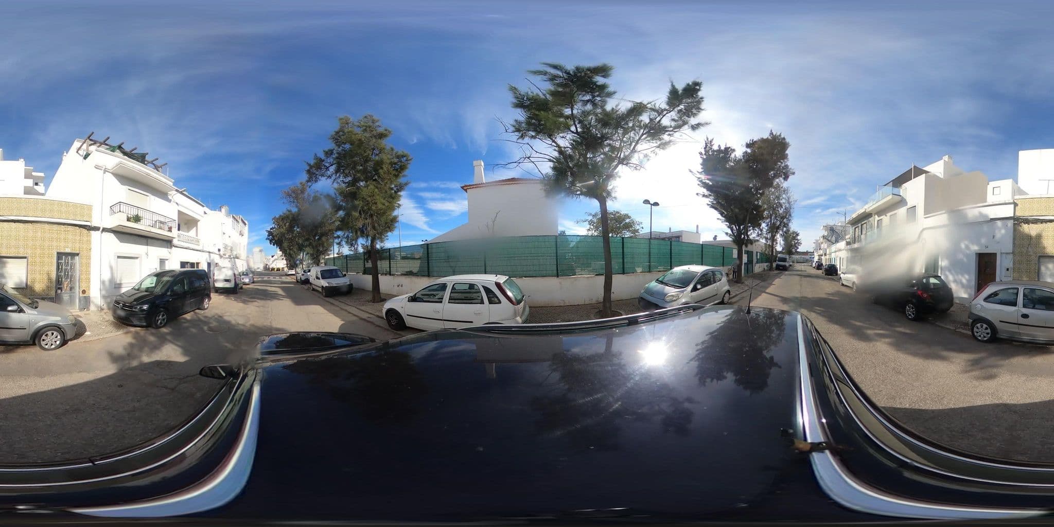 Street view near Ocean Oasis Hostel, Olhão — © filohipo (CC BY-SA · Mapillary)