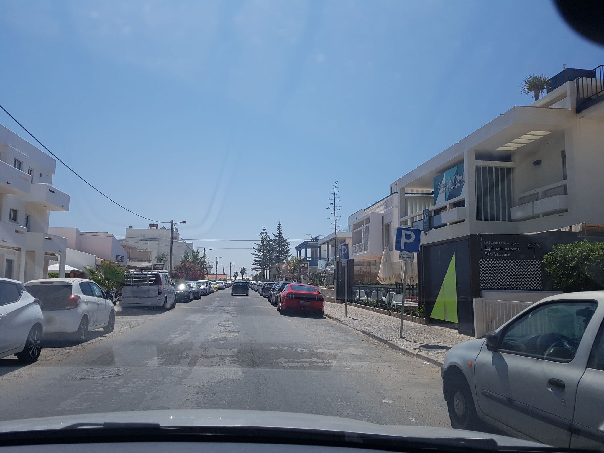 Street view near luxury beach guest house, Faro — © dsmm (CC BY-SA · Mapillary)