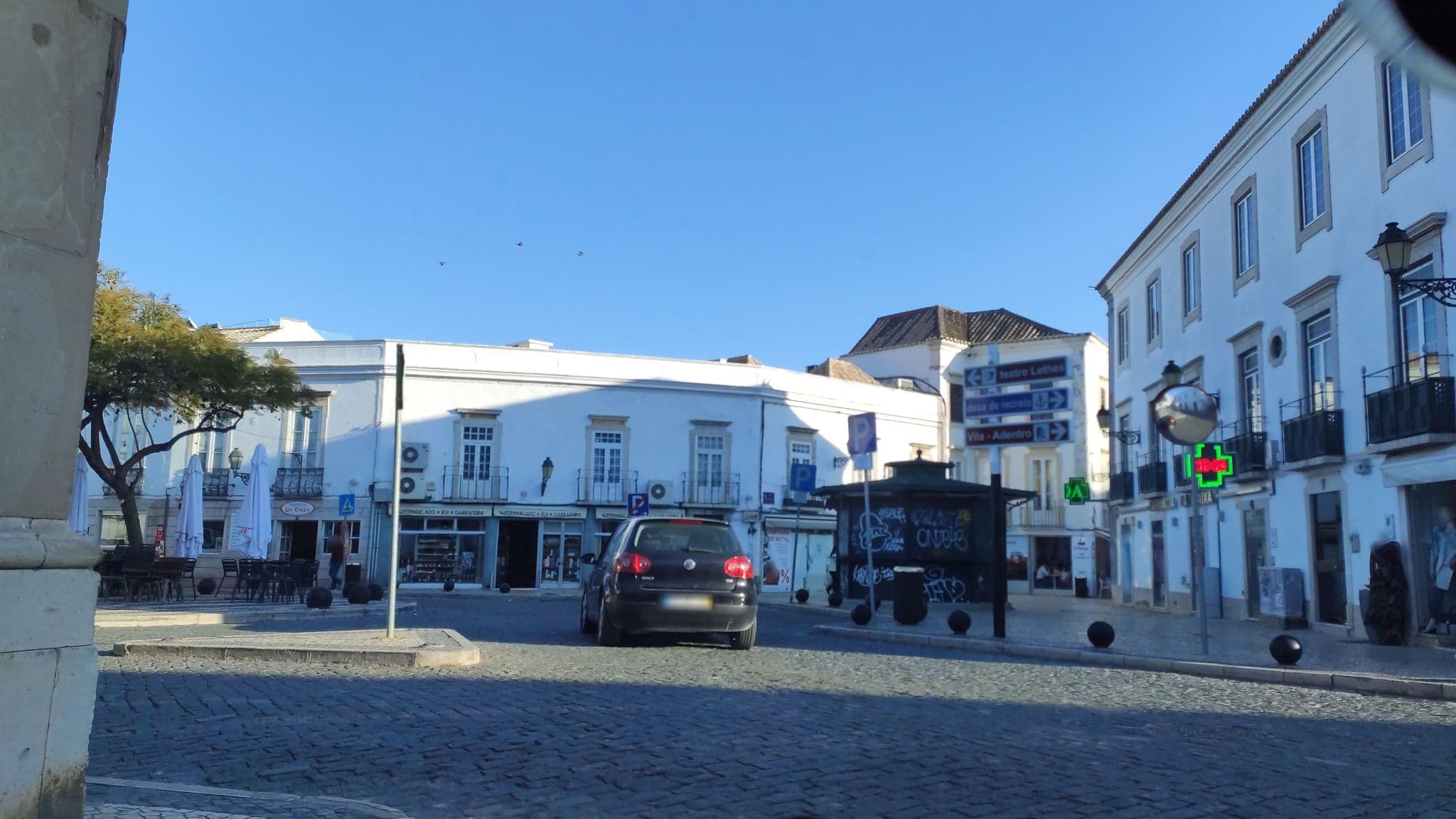 Street view near Palacete Da Baixa, Faro — © alex9099 (CC BY-SA · Mapillary)