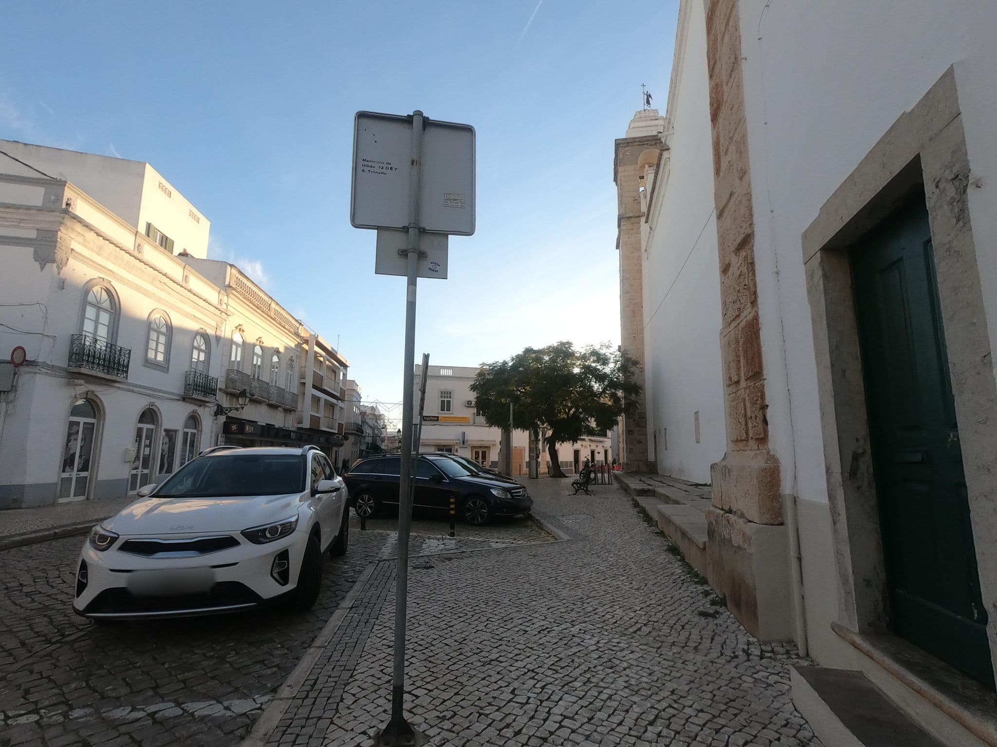 Street view near Casa da Calma, Olhão — © filohipo (CC BY-SA · Mapillary)