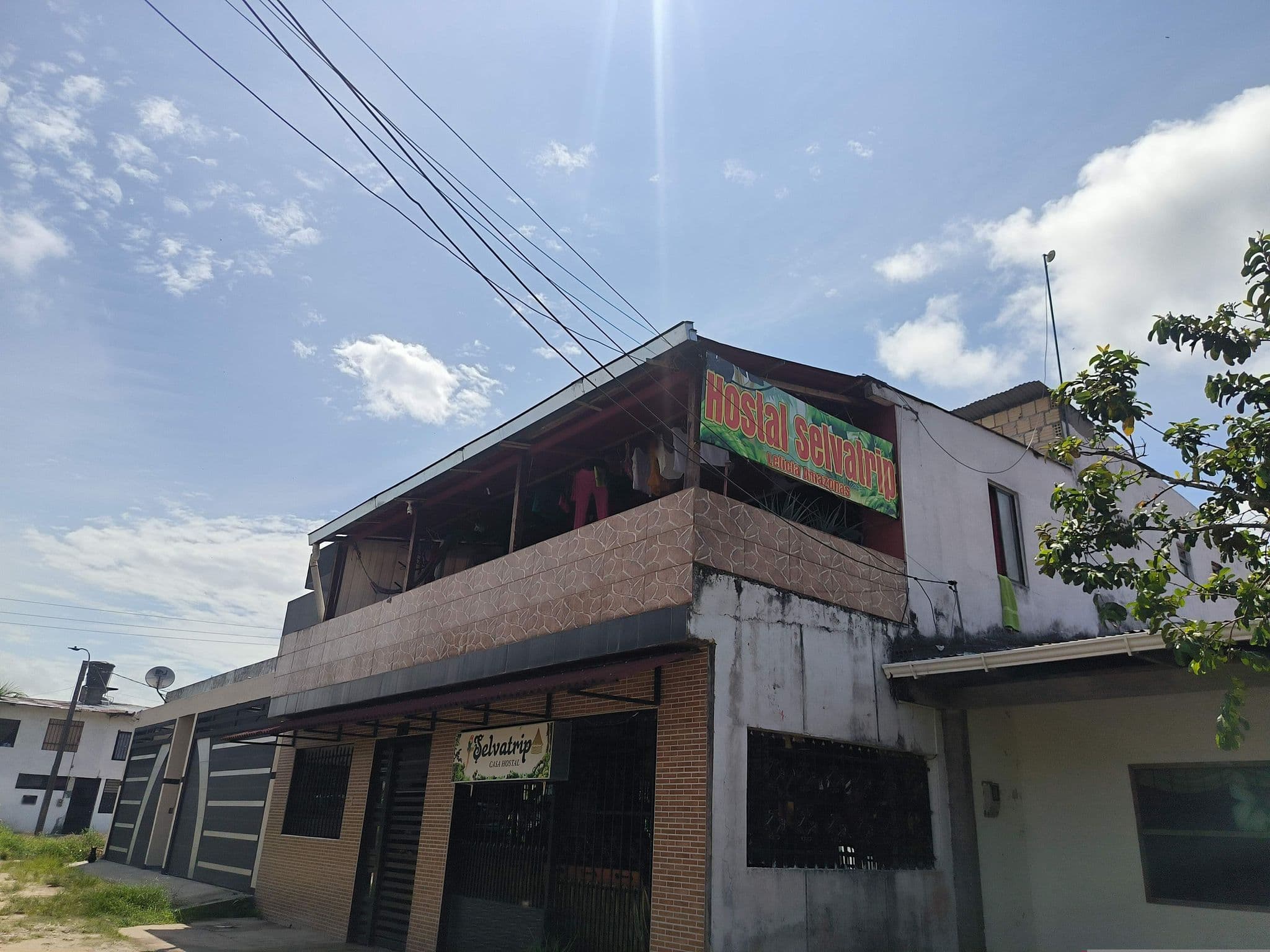 Street view near Selvatrip, Leticia — © johnarupire (CC BY-SA · Mapillary)