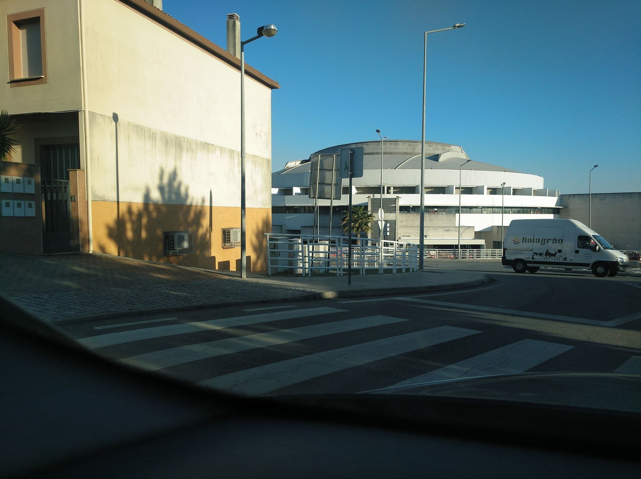 Street view near Luso Espanhola Residencial, Elvas — © filohipo (CC BY-SA · Mapillary)