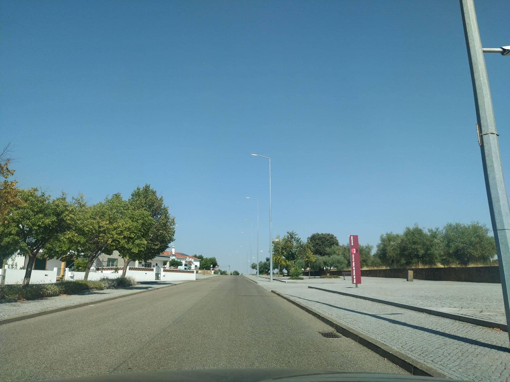 Street view near Arrontur - Actividades Hoteleiras, Arronches — © filohipo (CC BY-SA · Mapillary)