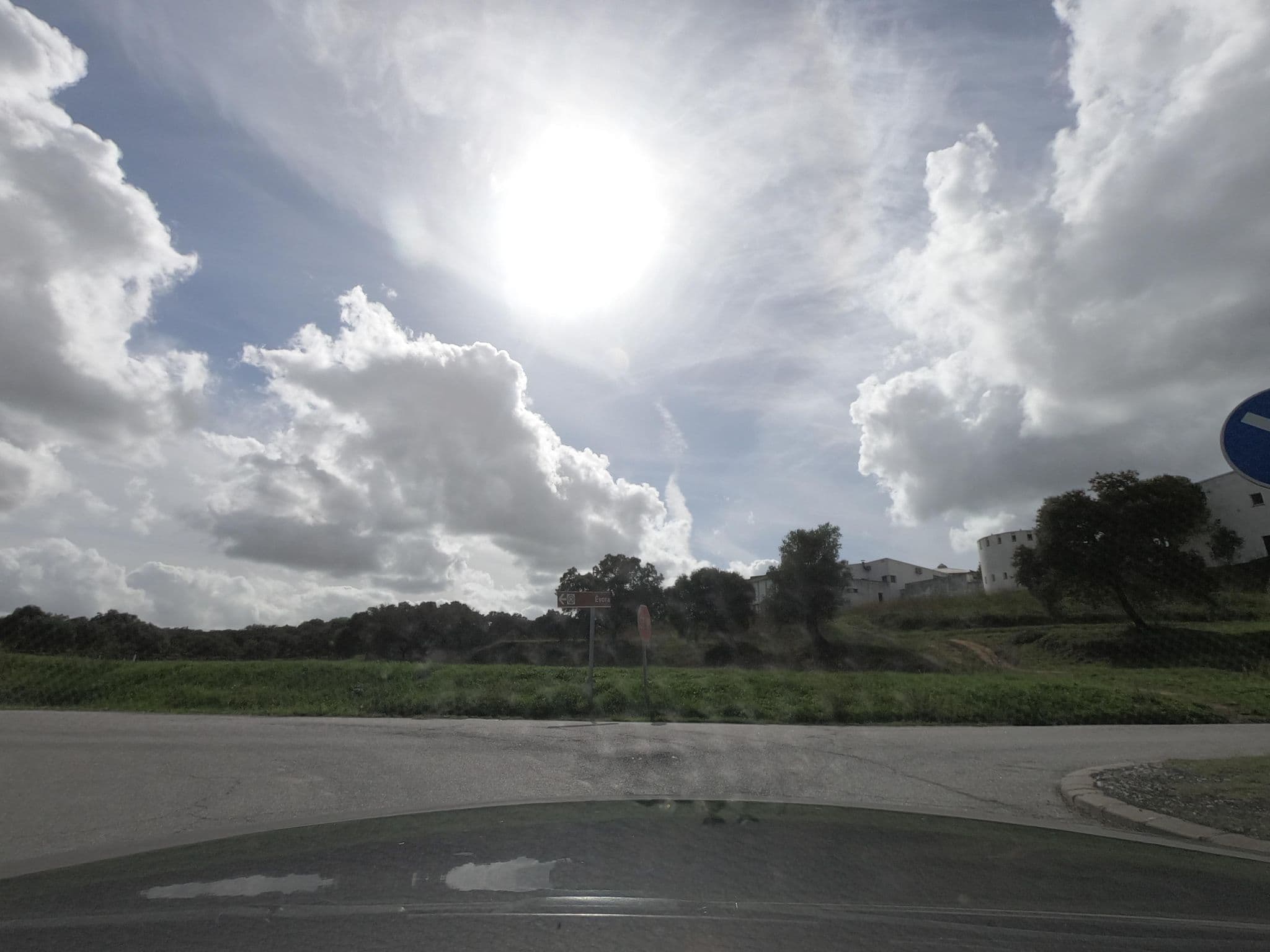 Street view near O Conventinho Do Bom Jesus Da Mitra, Évora — © filohipo (CC BY-SA · Mapillary)