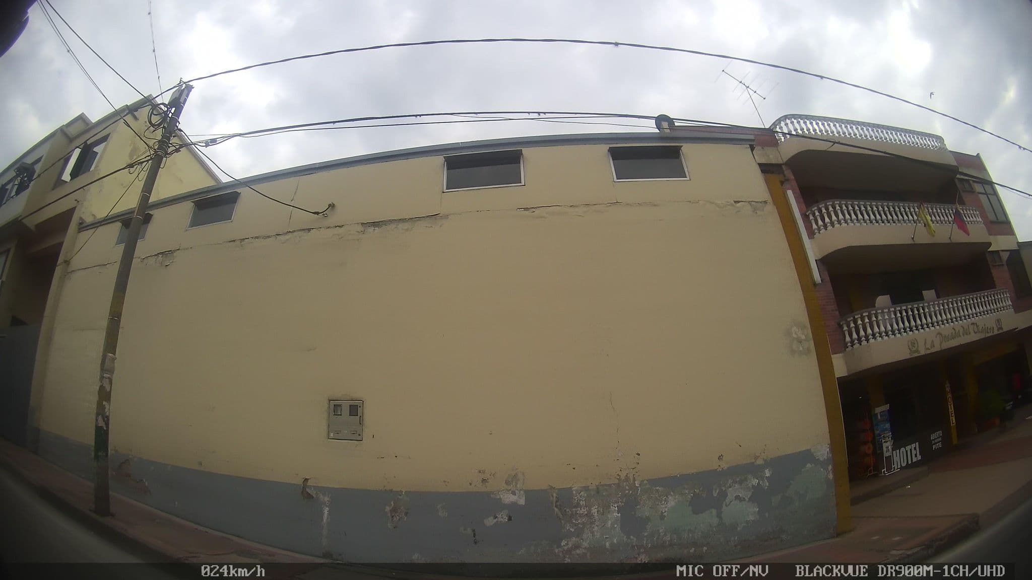 Street view near El Viajero, Ibagué — © kaart_2 (CC BY-SA · Mapillary)