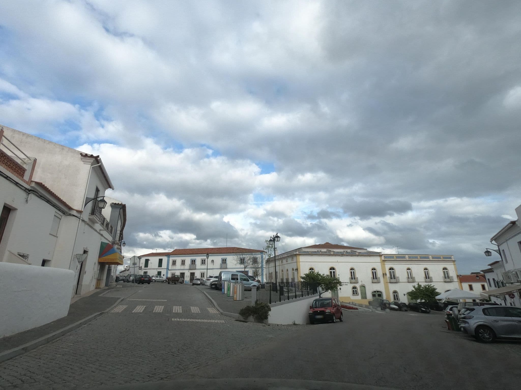 Street view near Com - Alma - Hotelaria e Turismo, Vidigueira — © filohipo (CC BY-SA · Mapillary)
