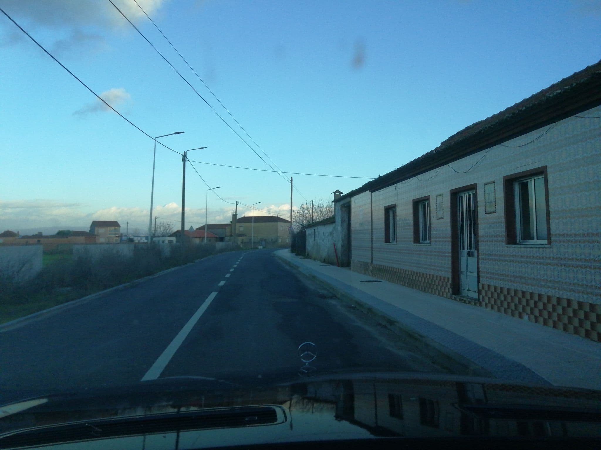Street view near Bloomoonhouse, Murtosa — © apires (CC BY-SA · Mapillary)