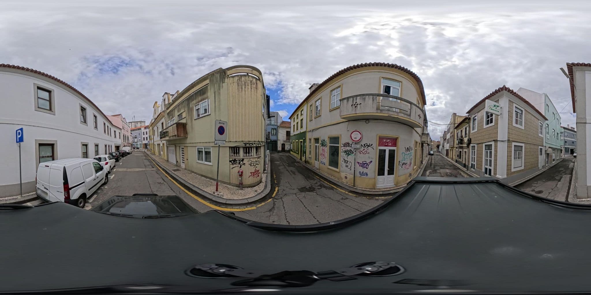 Street view near Pensão Parracho, Aveiro — © jneiva (CC BY-SA · Mapillary)