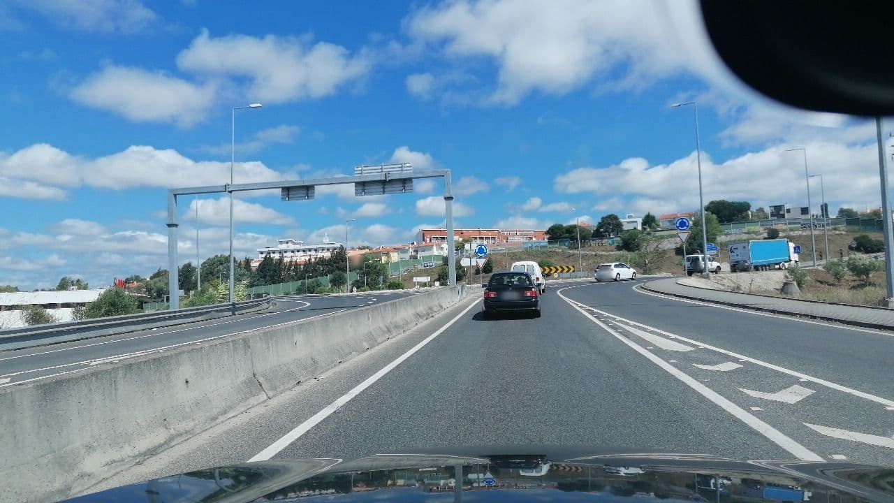 Street view near Hotel B&B, Leiria — © sanjorgepinho (CC BY-SA · Mapillary)
