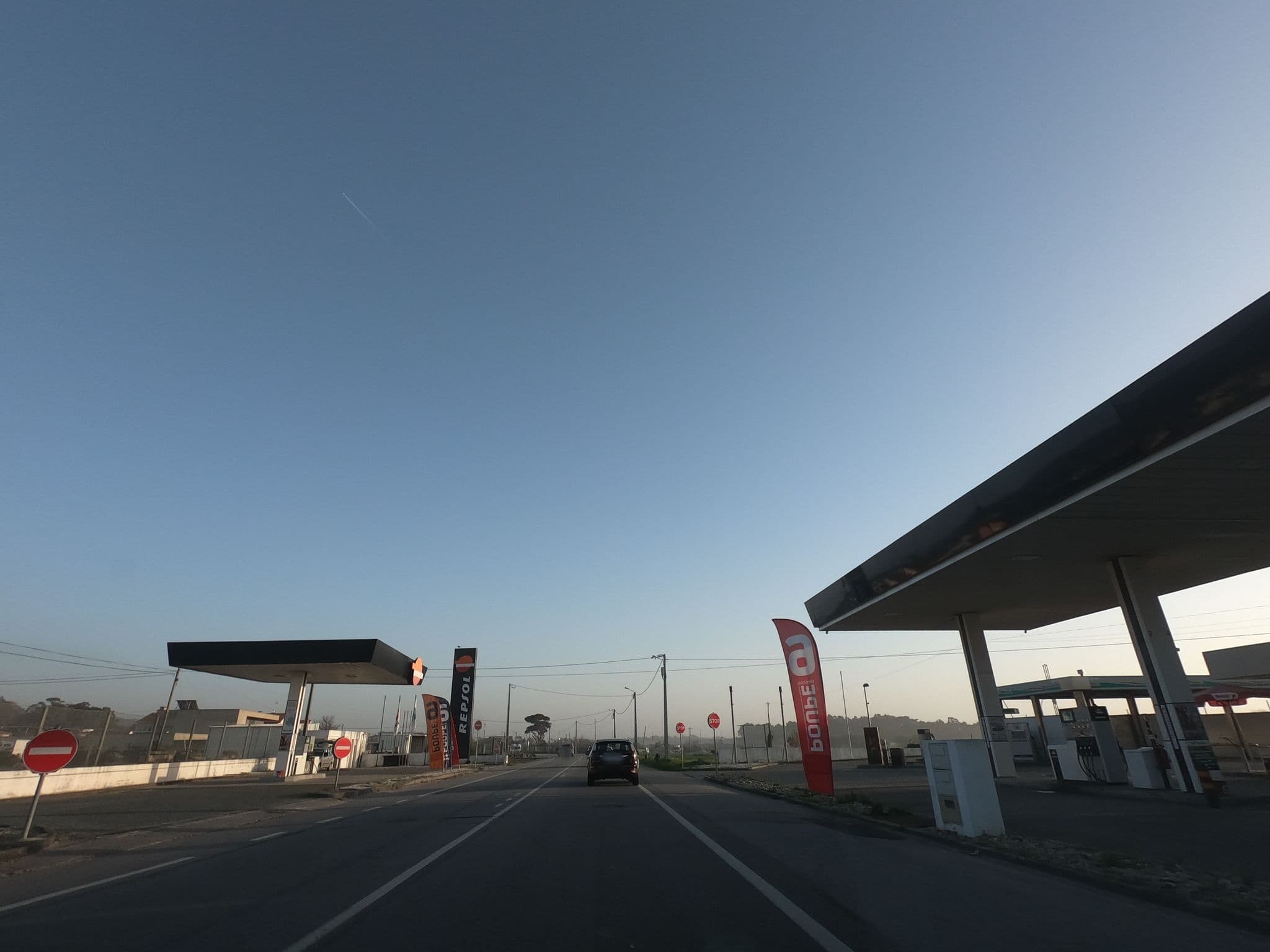 Street view near Marinhas Bed & Breakfast, Marinhas — © countzero5 (CC BY-SA · Mapillary)