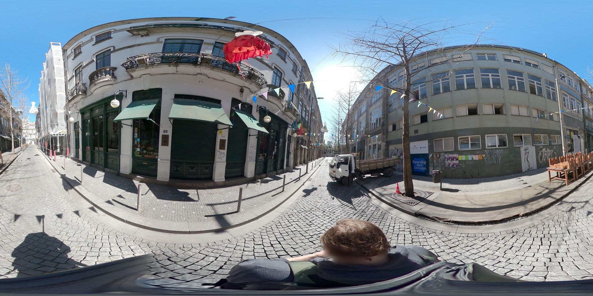 Street view near Pensão Cristal Hotel Porto, Porto — © skfd (CC BY-SA · Mapillary)