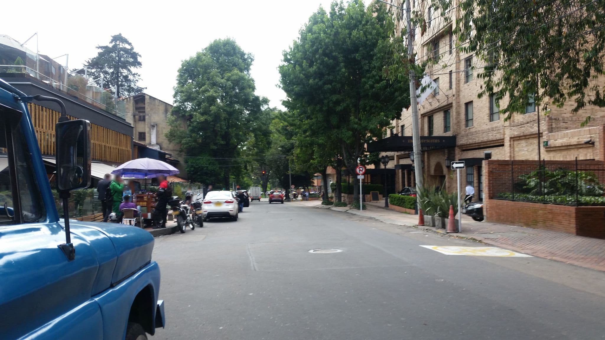Street view near Embassy Suites by Hilton Bogotá, Barrio San Luis