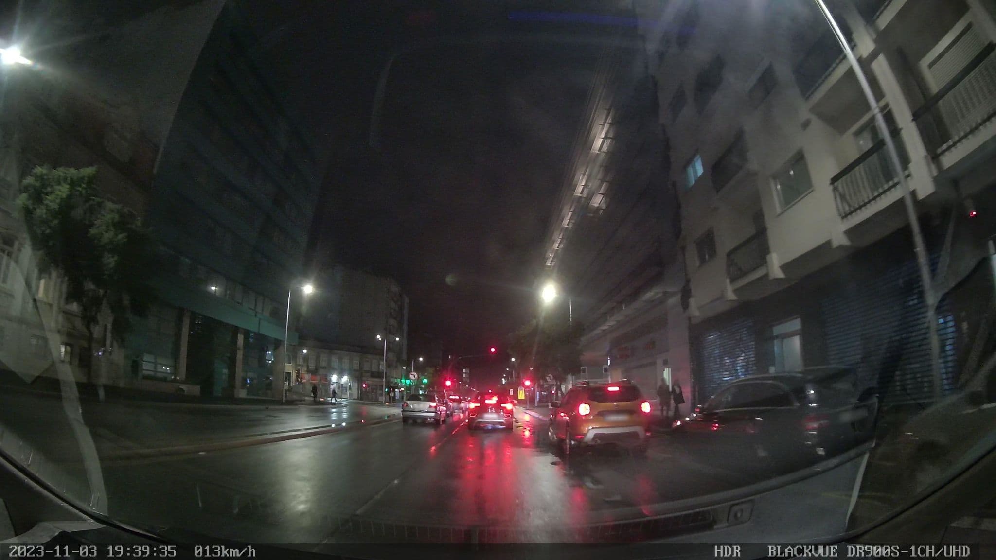 Street view near Residencial Modelo, Senhora do Porto — © sanjorgepinho (CC BY-SA · Mapillary)