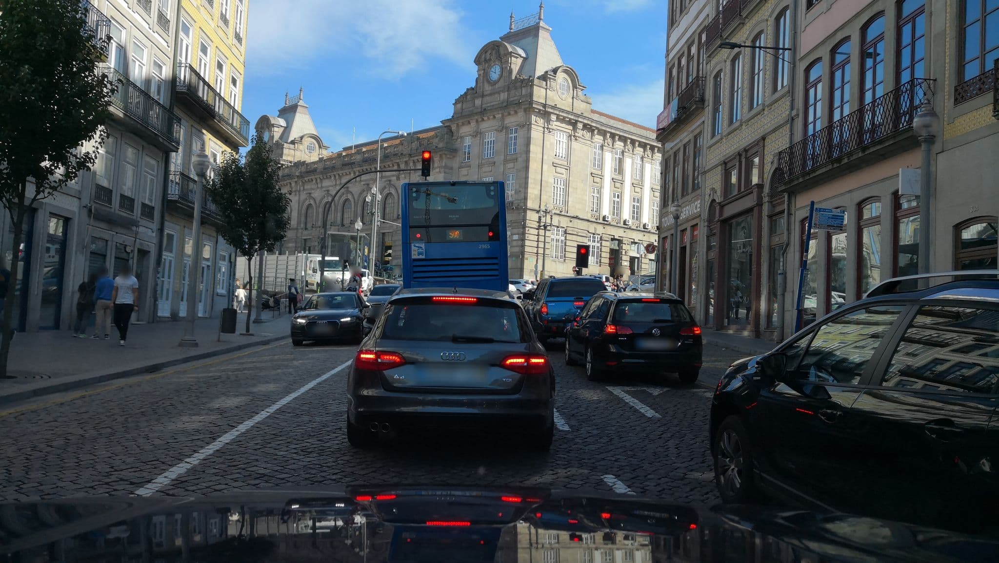 Street view near Casa Da Sé, Porto — © sanjorgepinho (CC BY-SA · Mapillary)