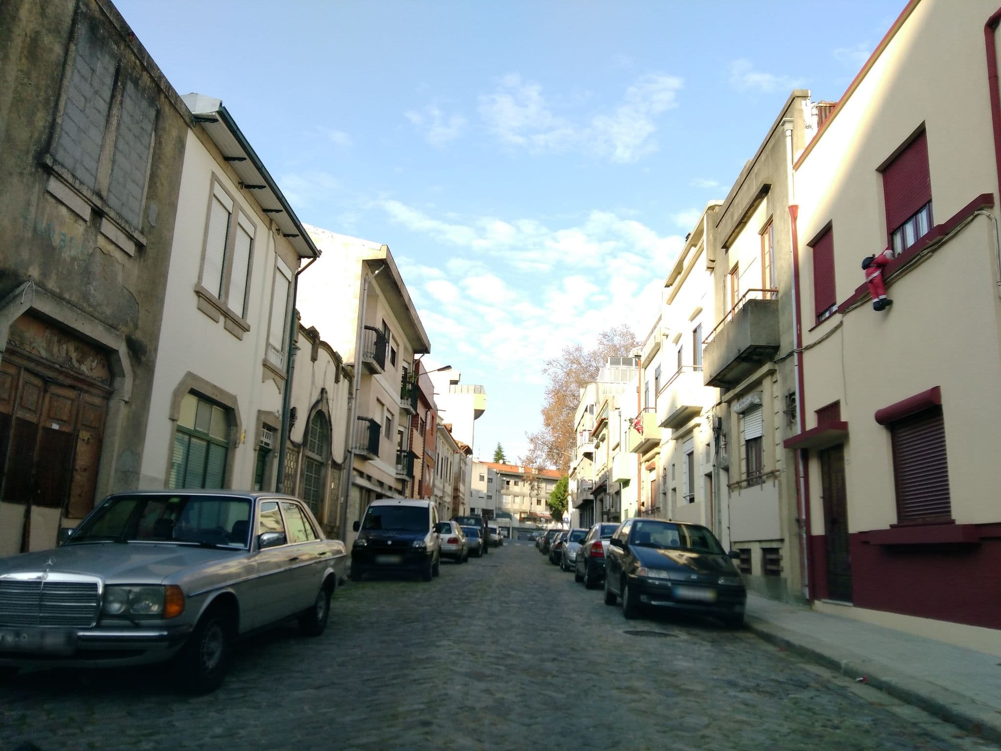 Street view near BRA.com Apartments Oporto, Bomfim — © waldyrious (CC BY-SA · Mapillary)
