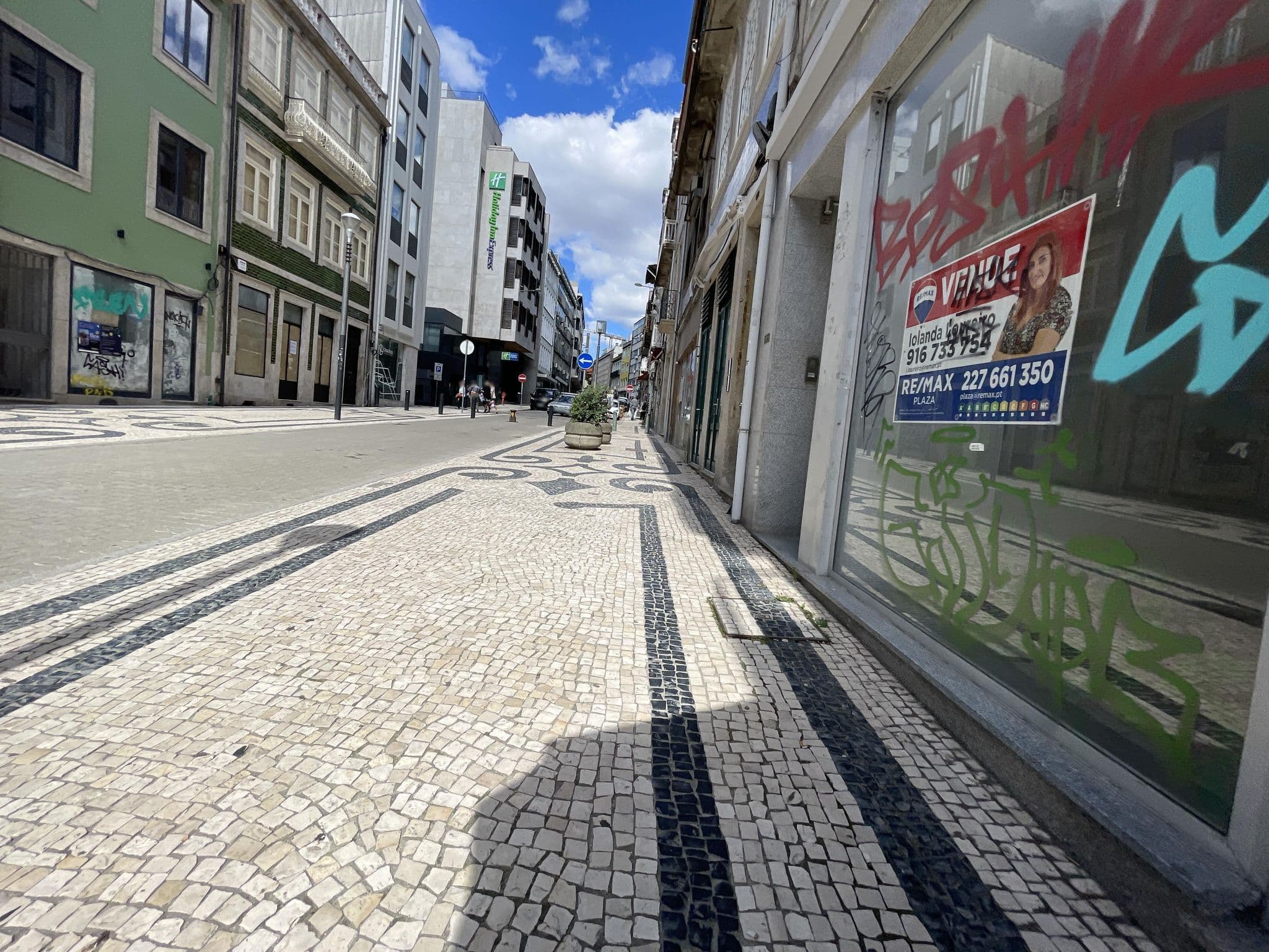 Street view near Manuel Ferraz, Porto — © egorka (CC BY-SA · Mapillary)