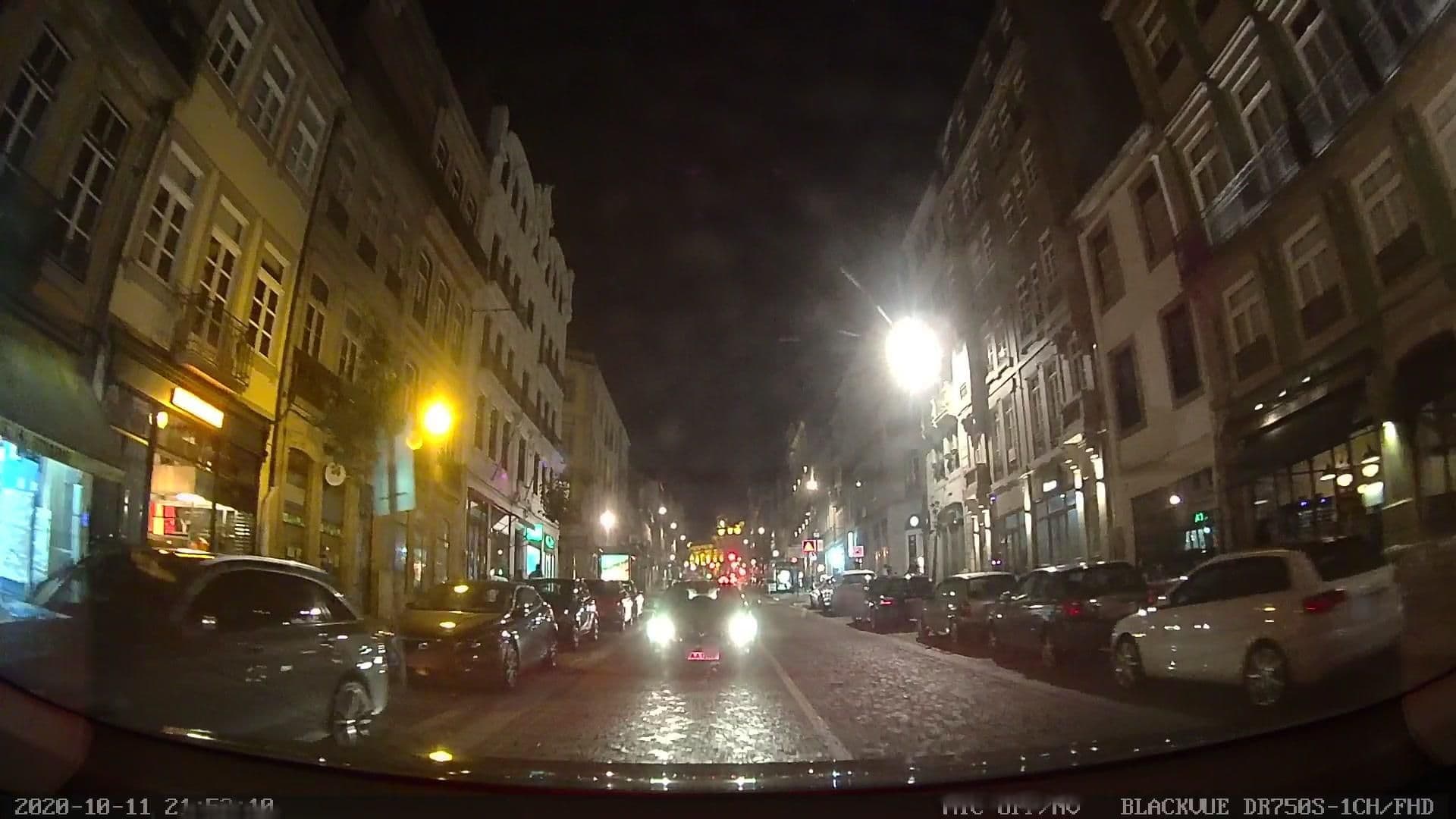Street view near Mouzinho 160 by Oporto Tourist Apartments, Porto — © sanjorgepinho (CC BY-SA · Mapillary)