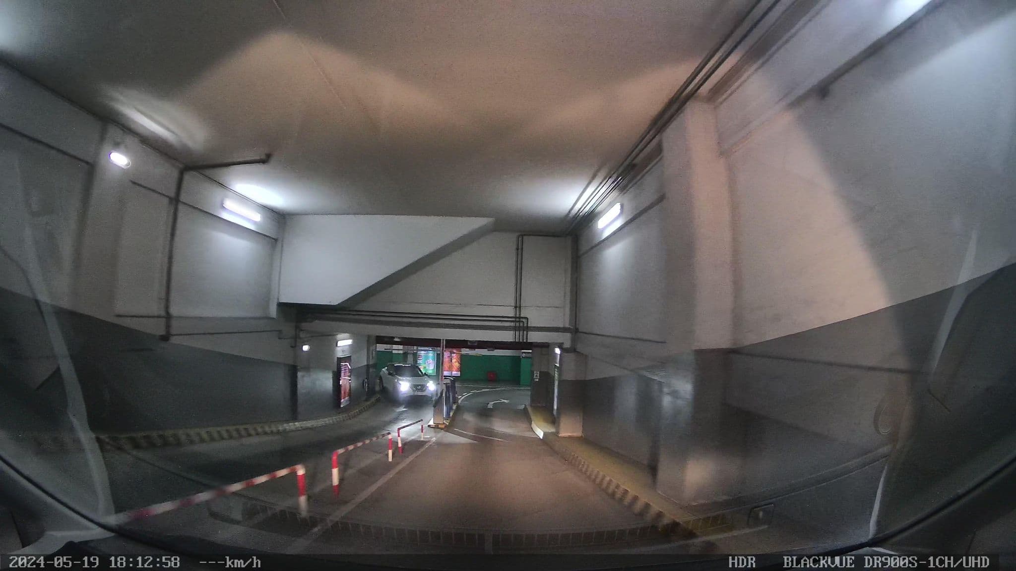 Street view near New Sport Hostel, Massarelos — © sanjorgepinho (CC BY-SA · Mapillary)