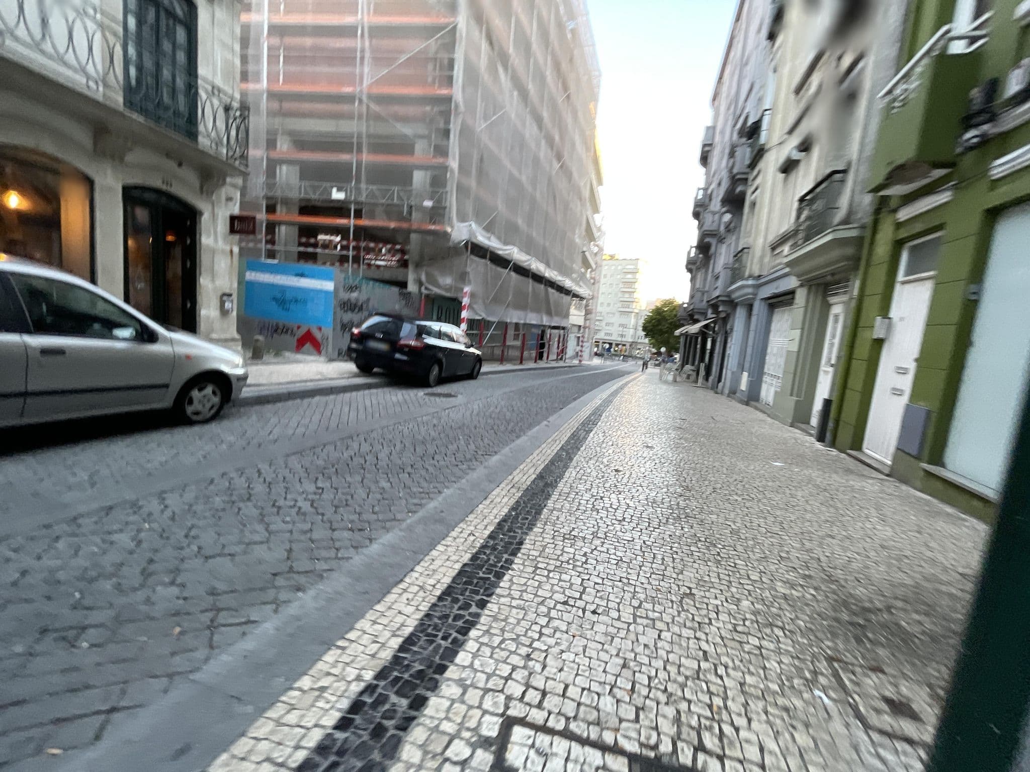 Street view near Oporto Rivoli Apartments, Porto — © egorka (CC BY-SA · Mapillary)