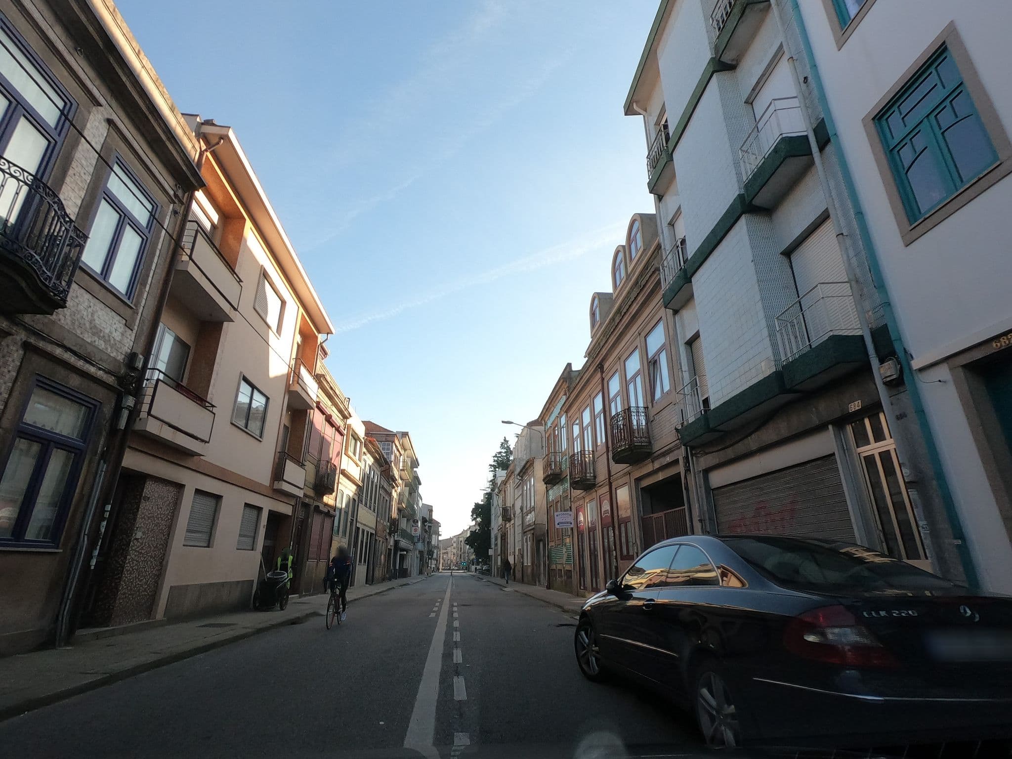 Street view near Myosotis Oporto Hostel, Ameal — © countzero5 (CC BY-SA · Mapillary)