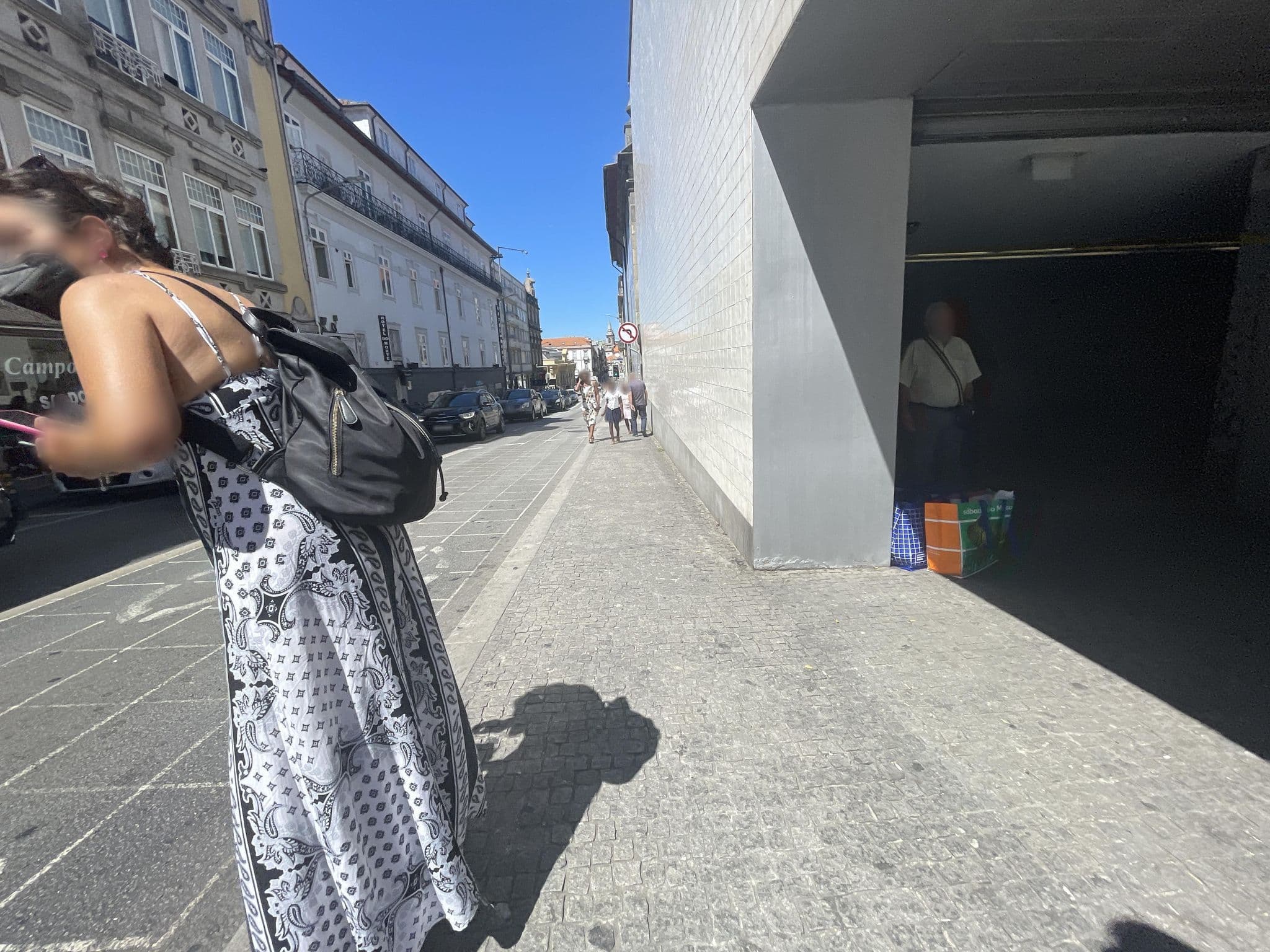 Street view near Travessa das Almas AirBnB, Porto — © egorka (CC BY-SA · Mapillary)