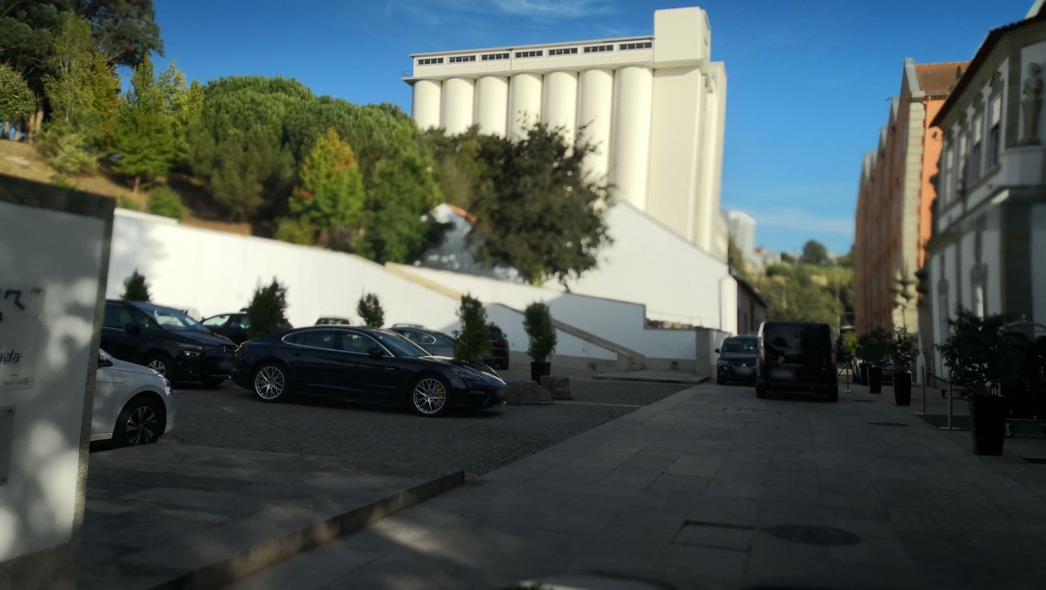 Street view near Restaurante Palatium, Azevedo — © sanjorgepinho (CC BY-SA · Mapillary)