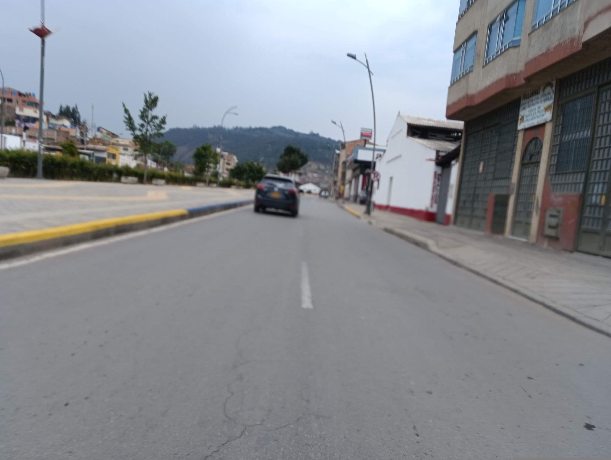 Street view near eden, Duitama — © leogiga (CC BY-SA · Mapillary)