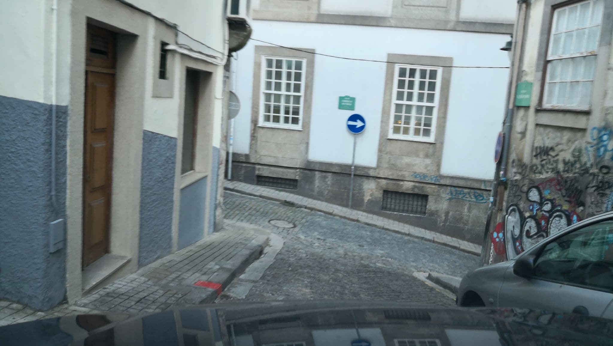 Street view near Apartamentos Porto Center, Porto — © sanjorgepinho (CC BY-SA · Mapillary)