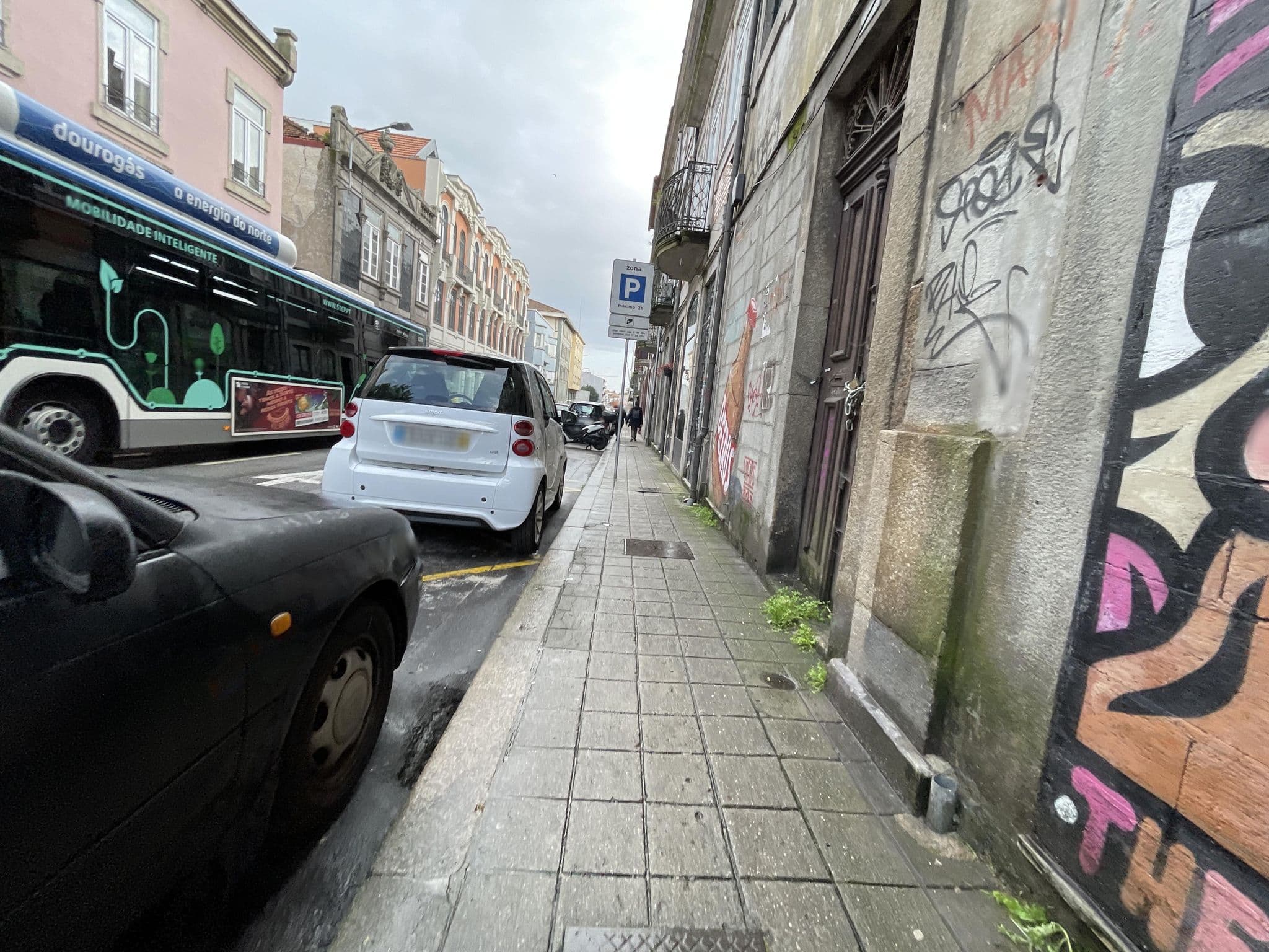 Street view near Apartment Firehouse by Sweet Porto - Free Parking, Porto — © egorka (CC BY-SA · Mapillary)