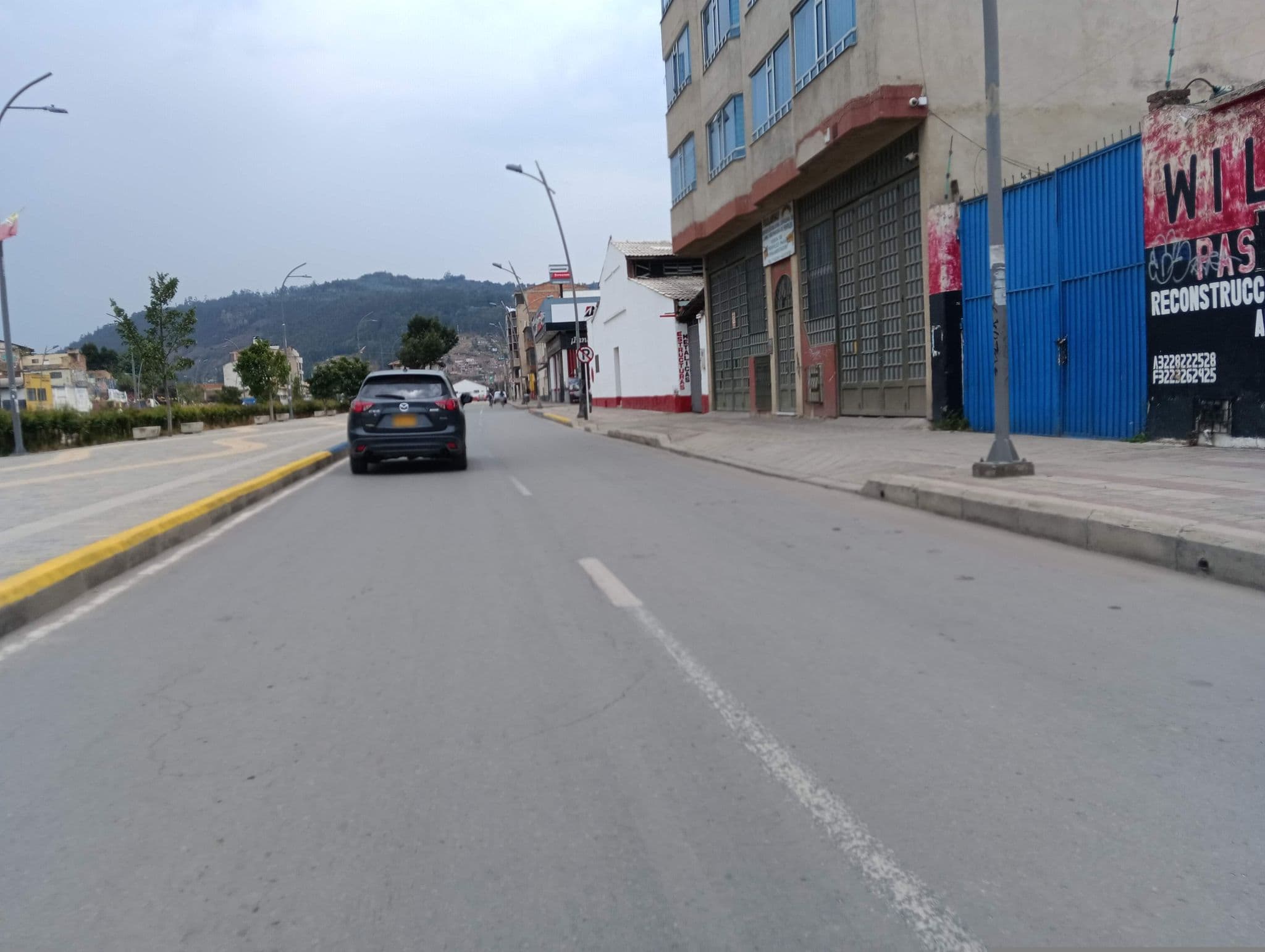 Street view near Hotel gloria, Duitama — © leogiga (CC BY-SA · Mapillary)