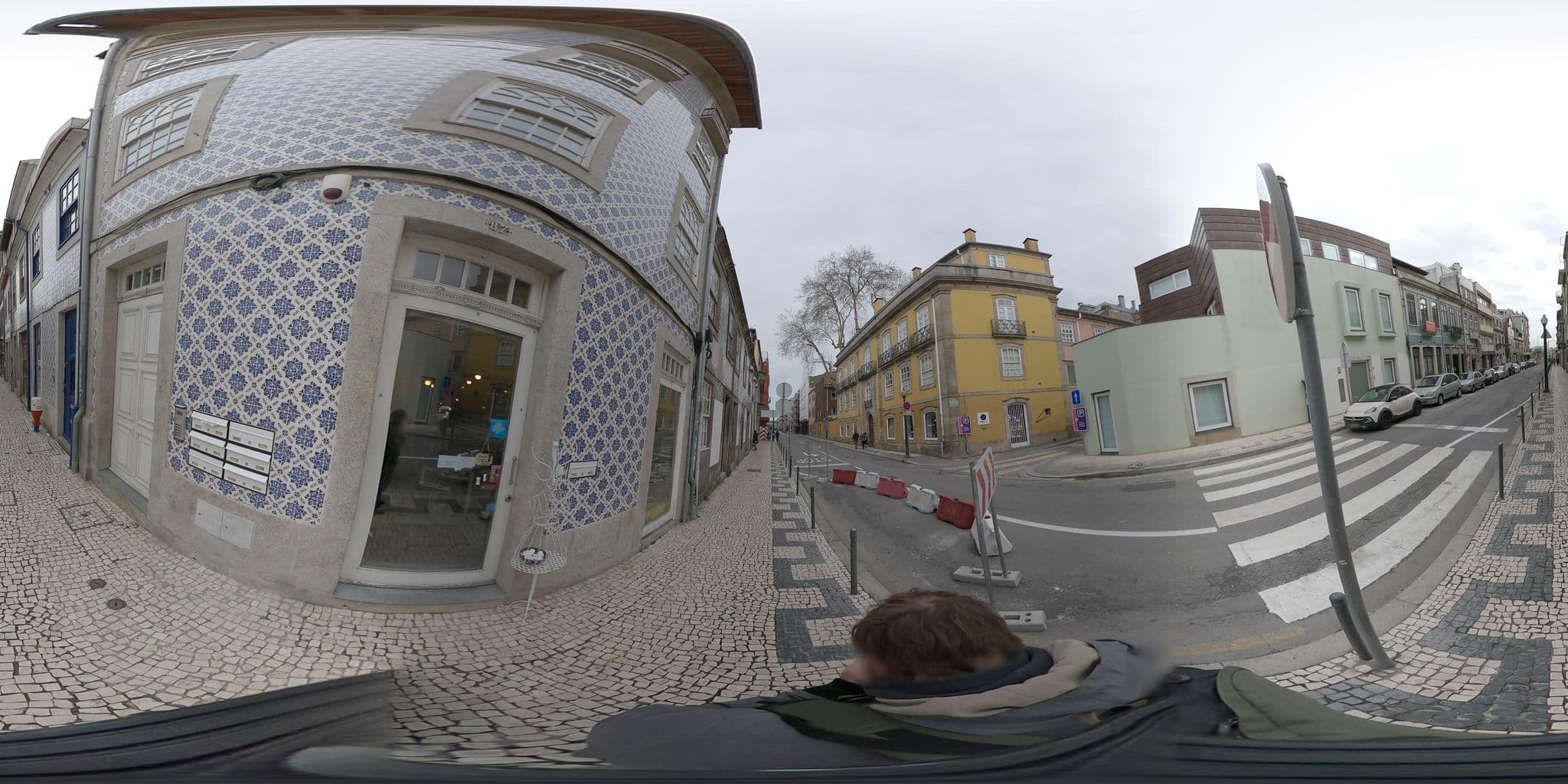 Street view near Go2oporto Bairro das Artes, Porto — © skfd (CC BY-SA · Mapillary)