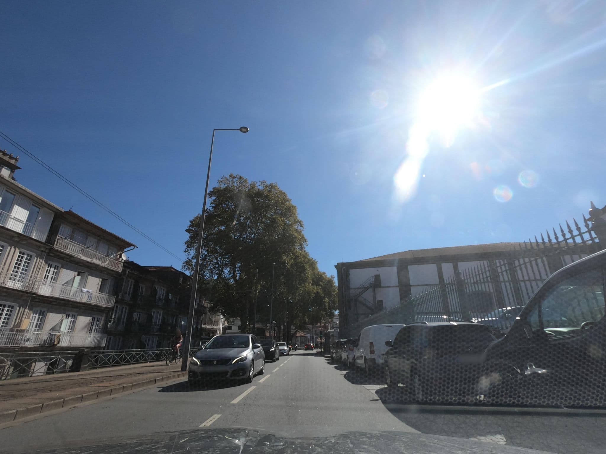 Street view near Douro River Cozy Apartments, Massarelos — © filohipo (CC BY-SA · Mapillary)