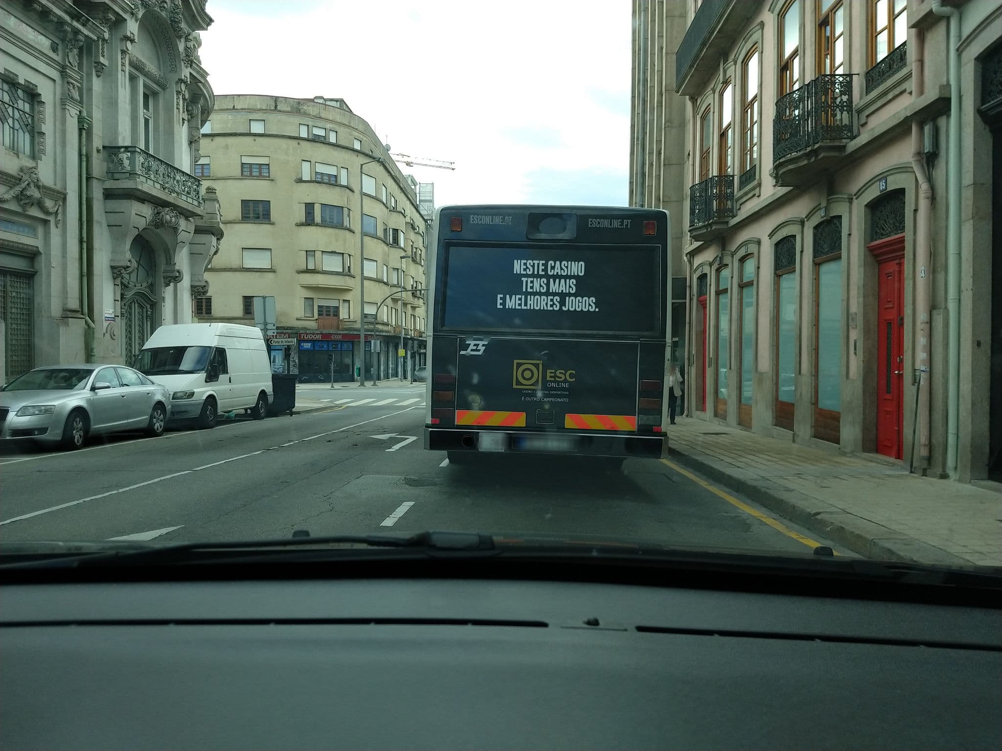 Street view near 6only Guest House, Porto — © asimonelli (CC BY-SA · Mapillary)