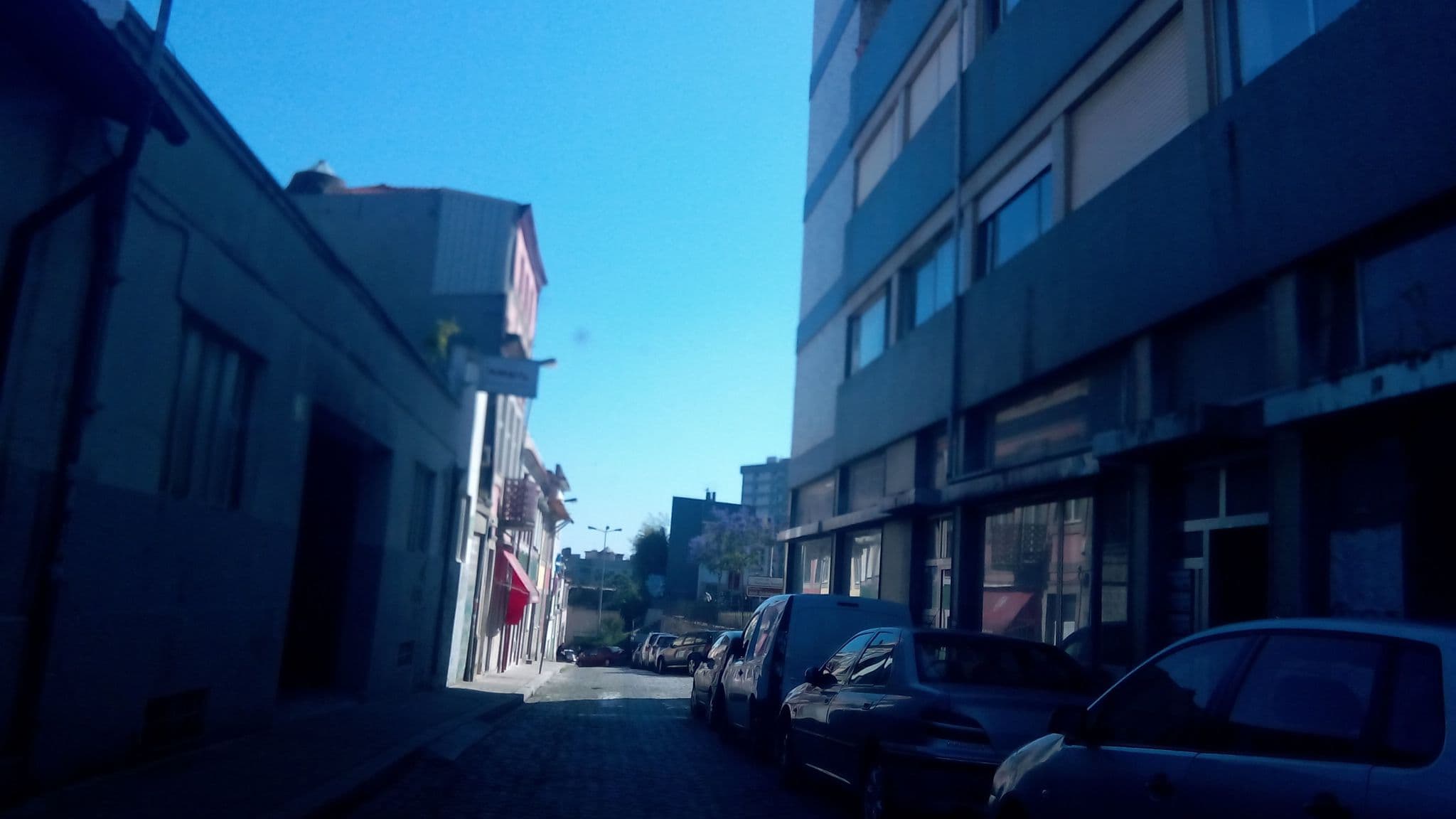 Street view near Tpc Johnny’s Apartament, Porto — © nunogand (CC BY-SA · Mapillary)