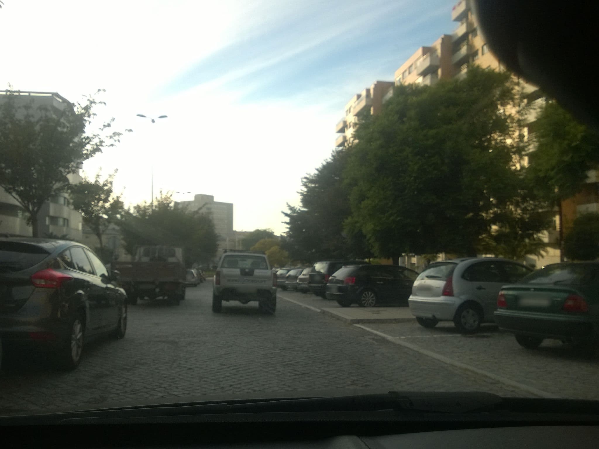 Street view near Loftabroad Studios, Pinheiro Manso — © jolive75 (CC BY-SA · Mapillary)