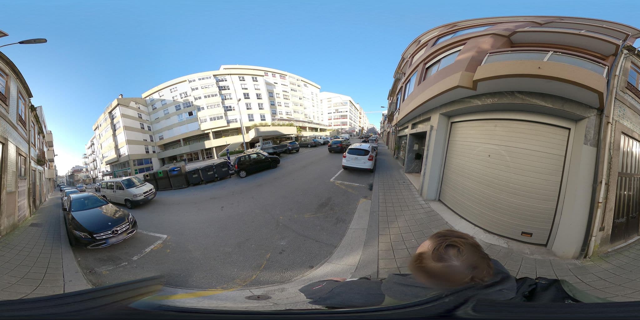 Street view near Hotel Colony Guest House, Massarelos — © skfd (CC BY-SA · Mapillary)