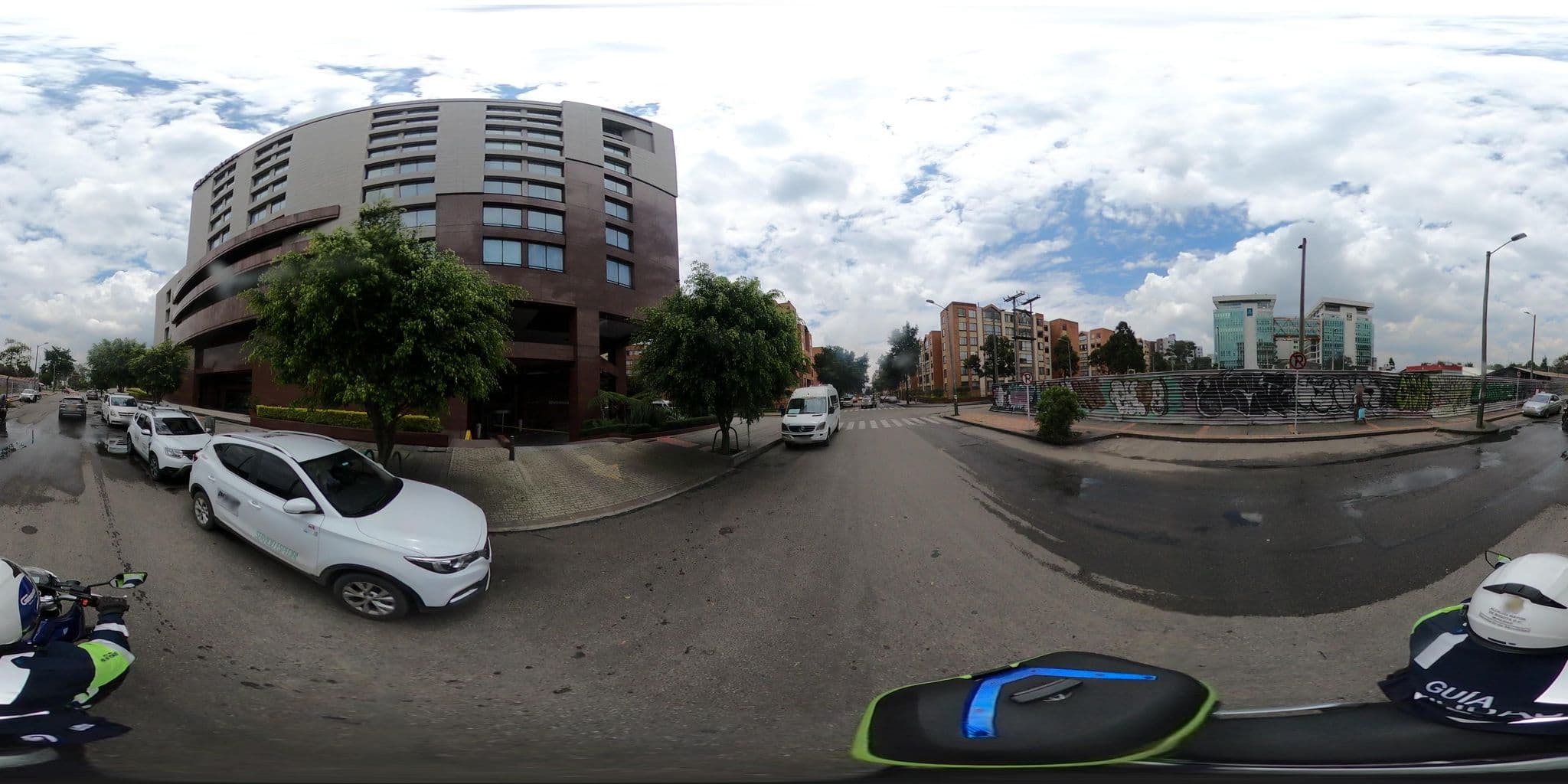 Street view near Sheraton Bogota, Kennedy — © rbolivar (CC BY-SA · Mapillary)