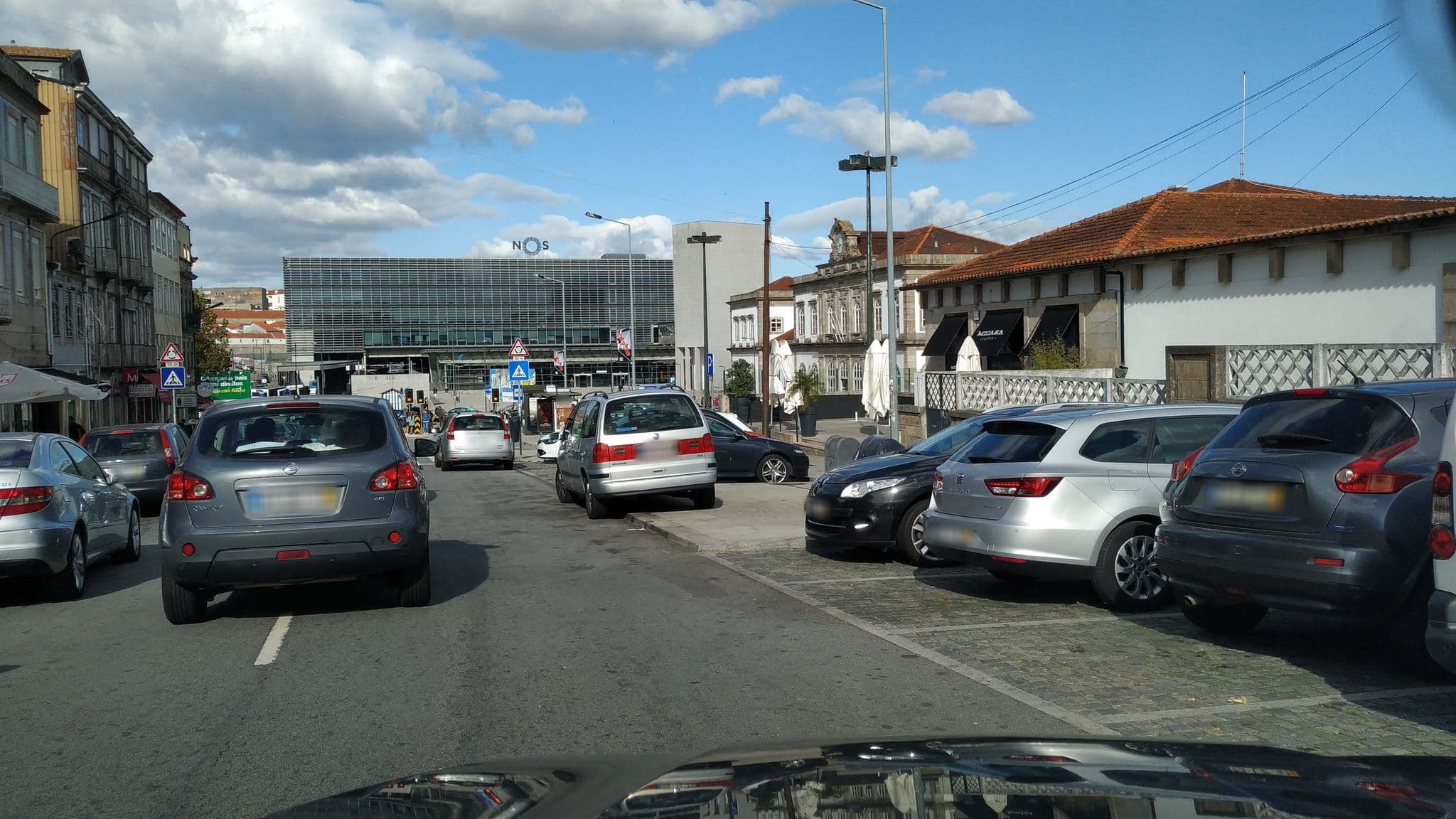 Street view near Pensão Moderna, Bonjoia — © sanjorgepinho (CC BY-SA · Mapillary)