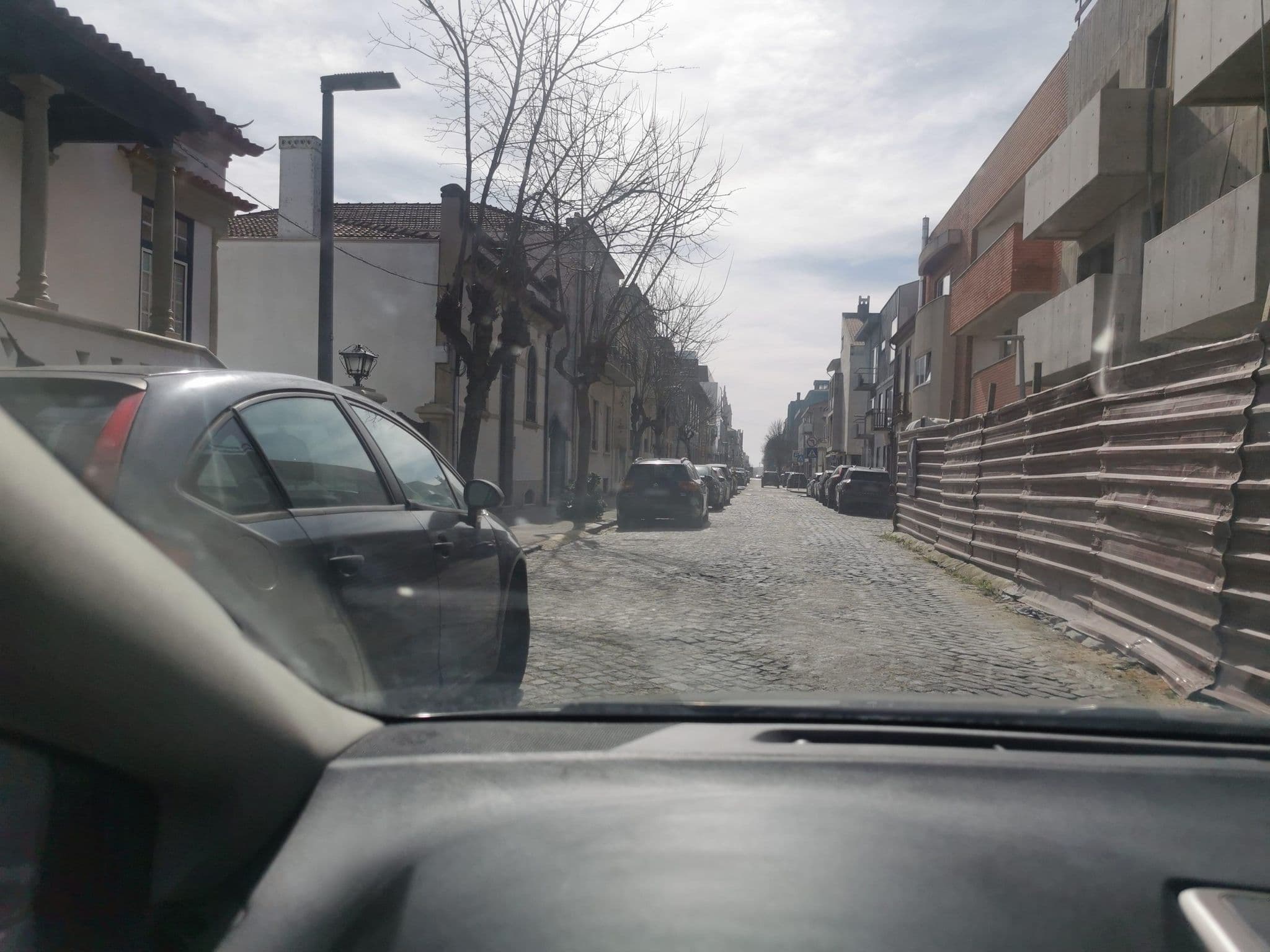 Street view near 18Th Street Hostel, Espinho — © marcoafpinto (CC BY-SA · Mapillary)