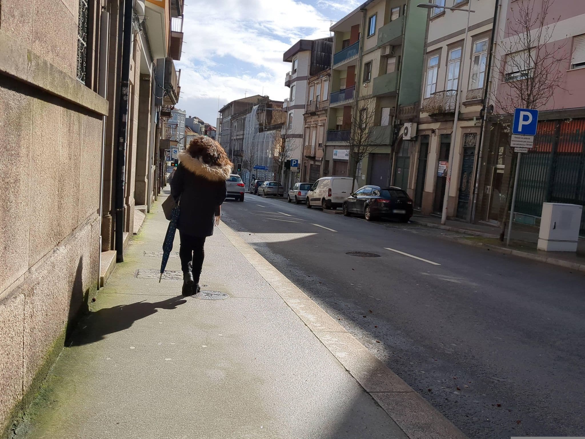 Street view near Sweet Swell, Porto — © egorka (CC BY-SA · Mapillary)