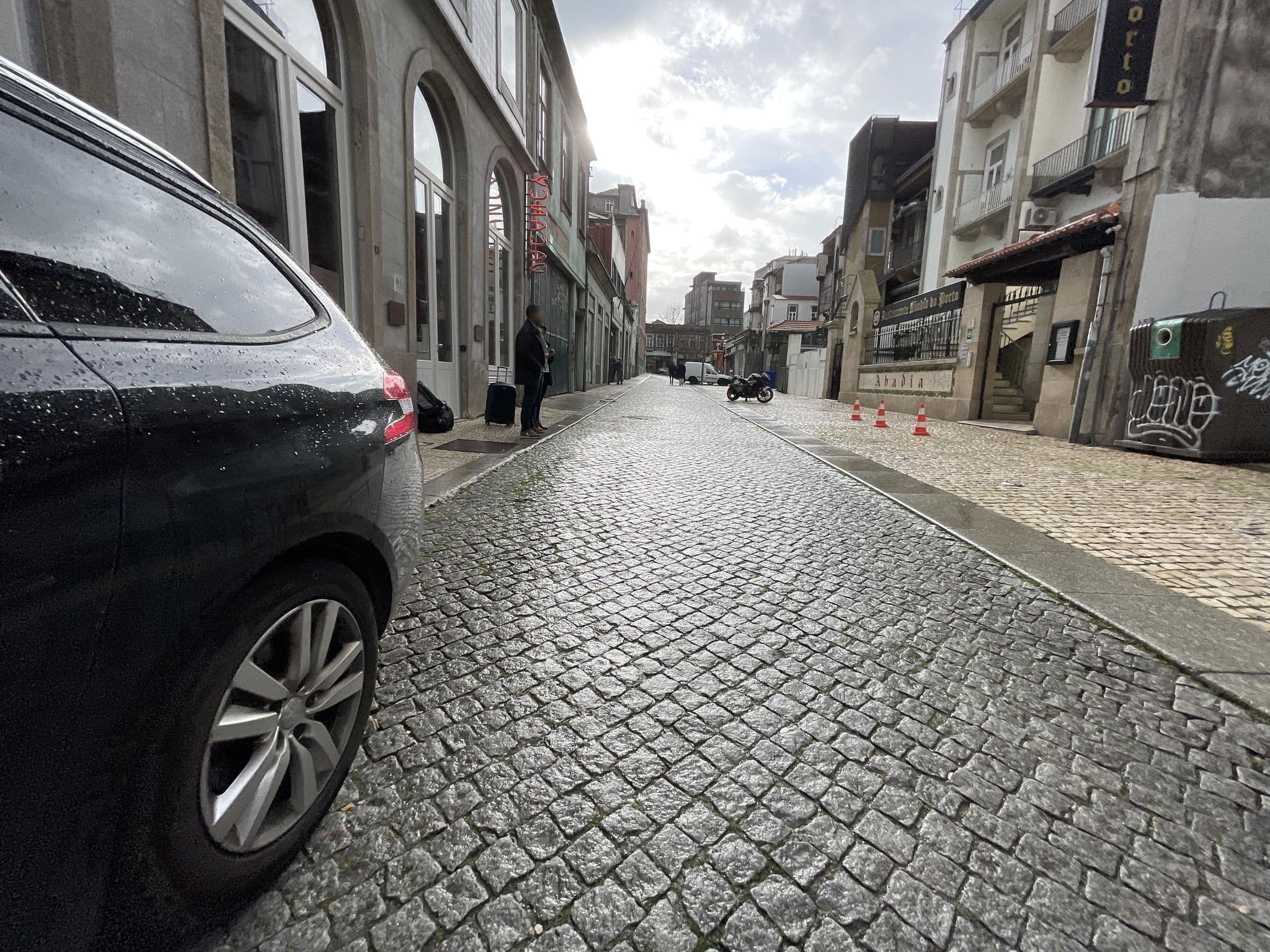 Street view near Zero, Porto — © egorka (CC BY-SA · Mapillary)