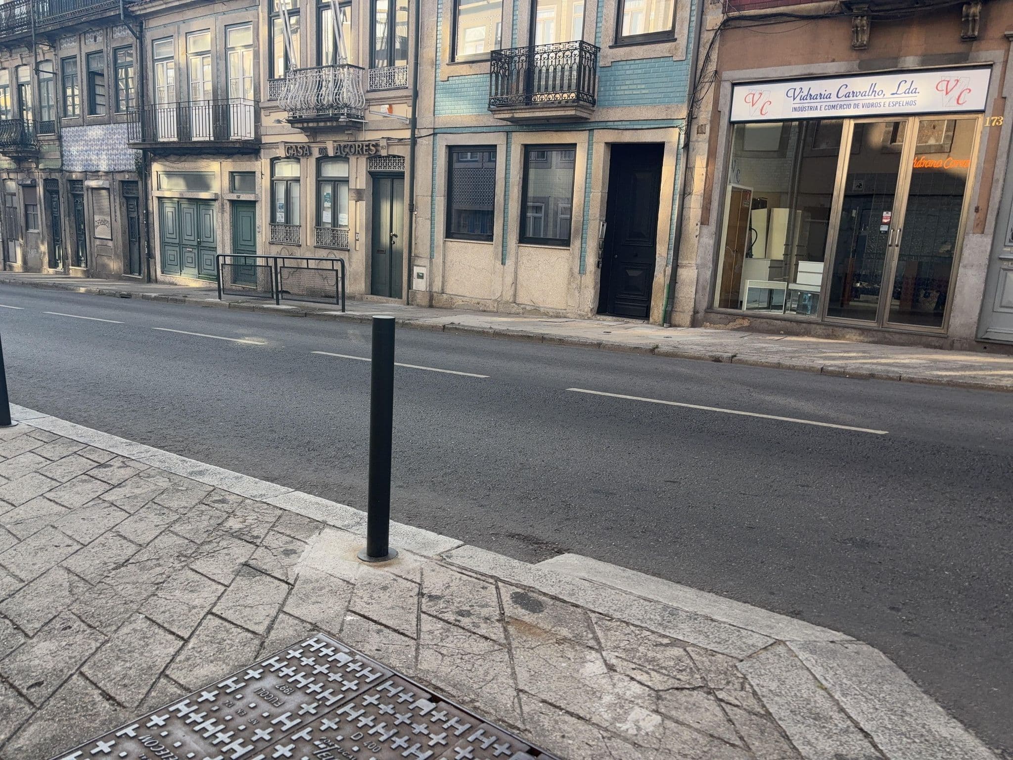 Street view near Practical and Comfortable Apartment with Garden, Bomfim — © egorka (CC BY-SA · Mapillary)