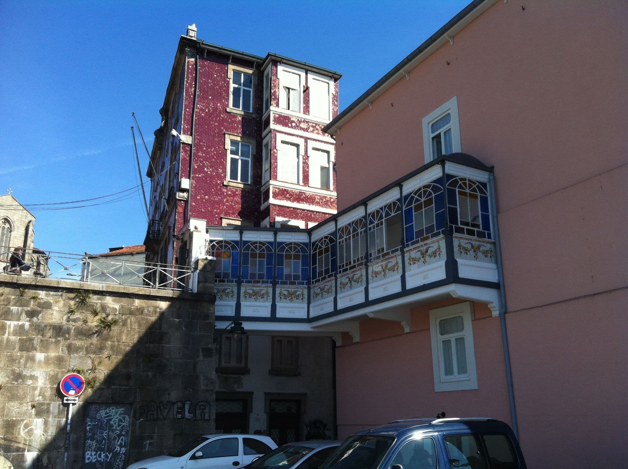 Street view near Oporto Home River Front, Porto — © miguel_andrade (CC BY-SA · Mapillary)