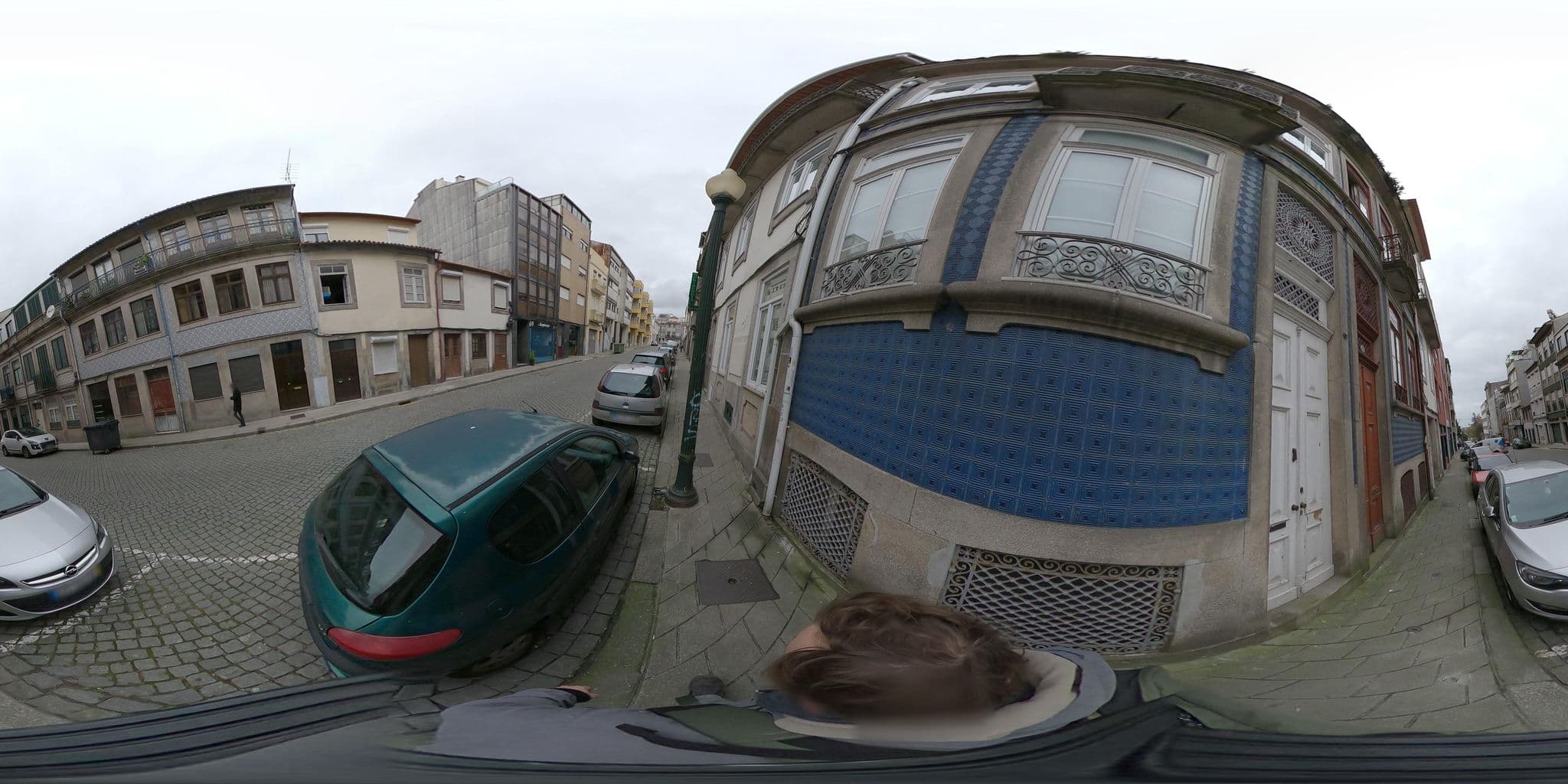 Street view near Bragas House, Porto — © skfd (CC BY-SA · Mapillary)