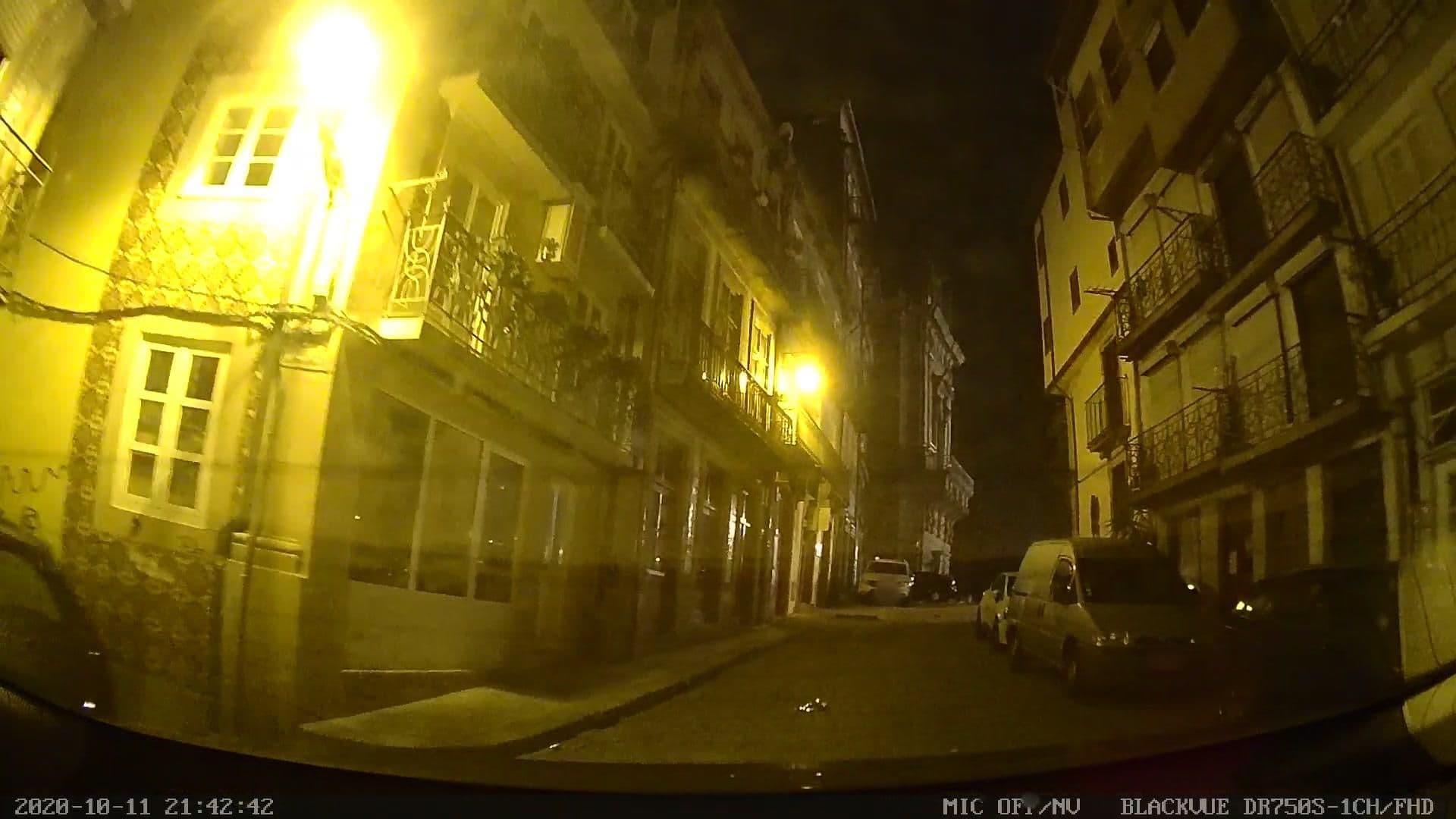 Street view near Victoria Studios, Porto — © sanjorgepinho (CC BY-SA · Mapillary)