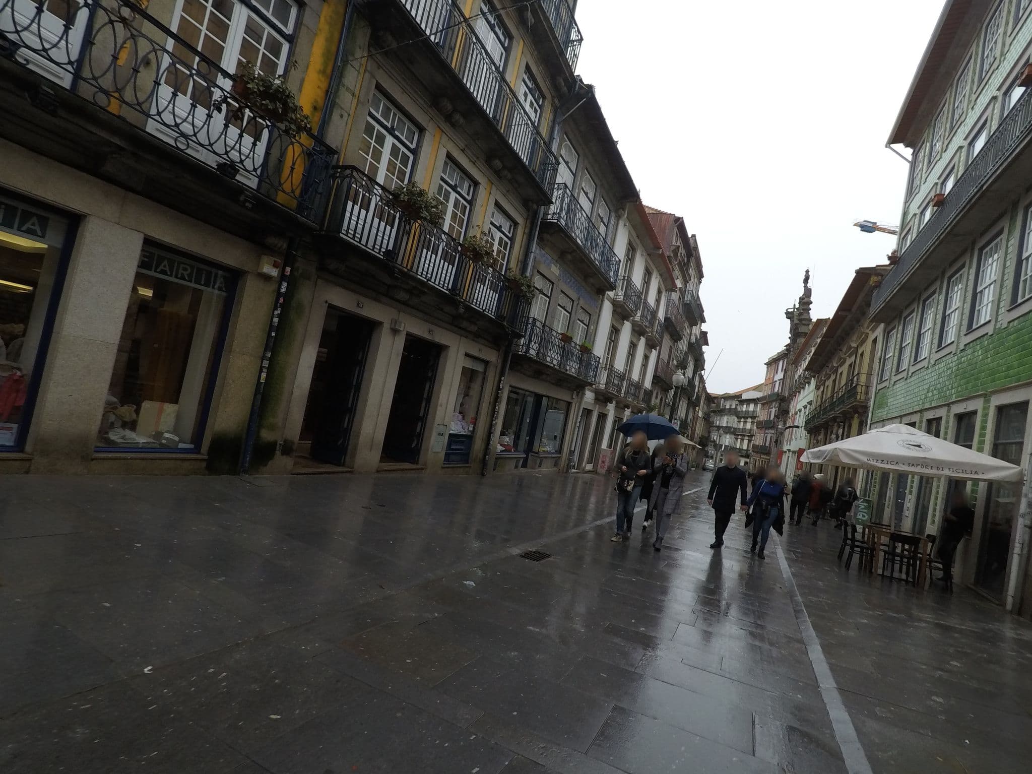 Street view near Flores Street Apartments, Porto — © nunocaldeira (CC BY-SA · Mapillary)