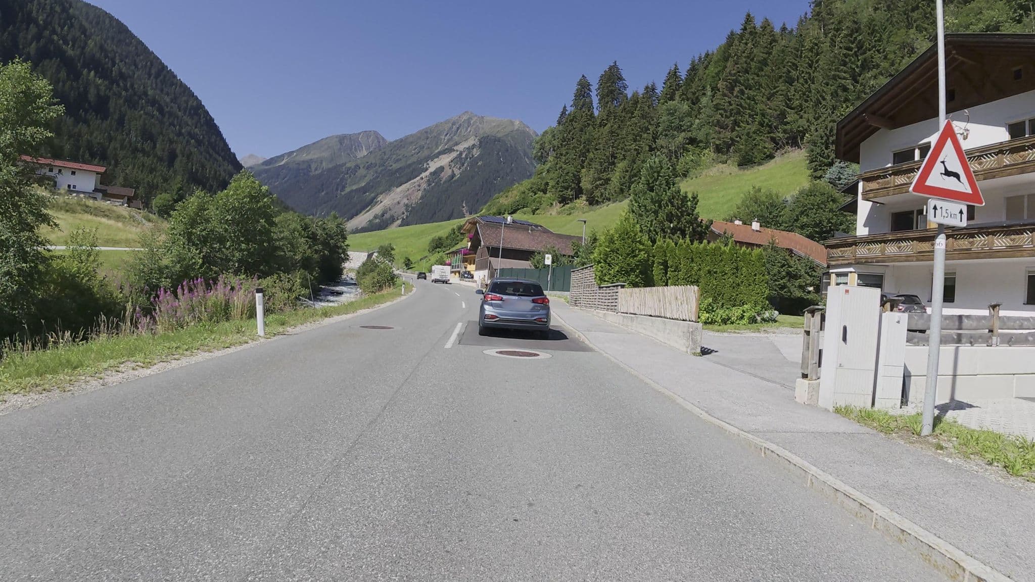 Street view near Haus Hubertus, Sellrain — © Guzzi_Franze (CC BY-SA · Mapillary)