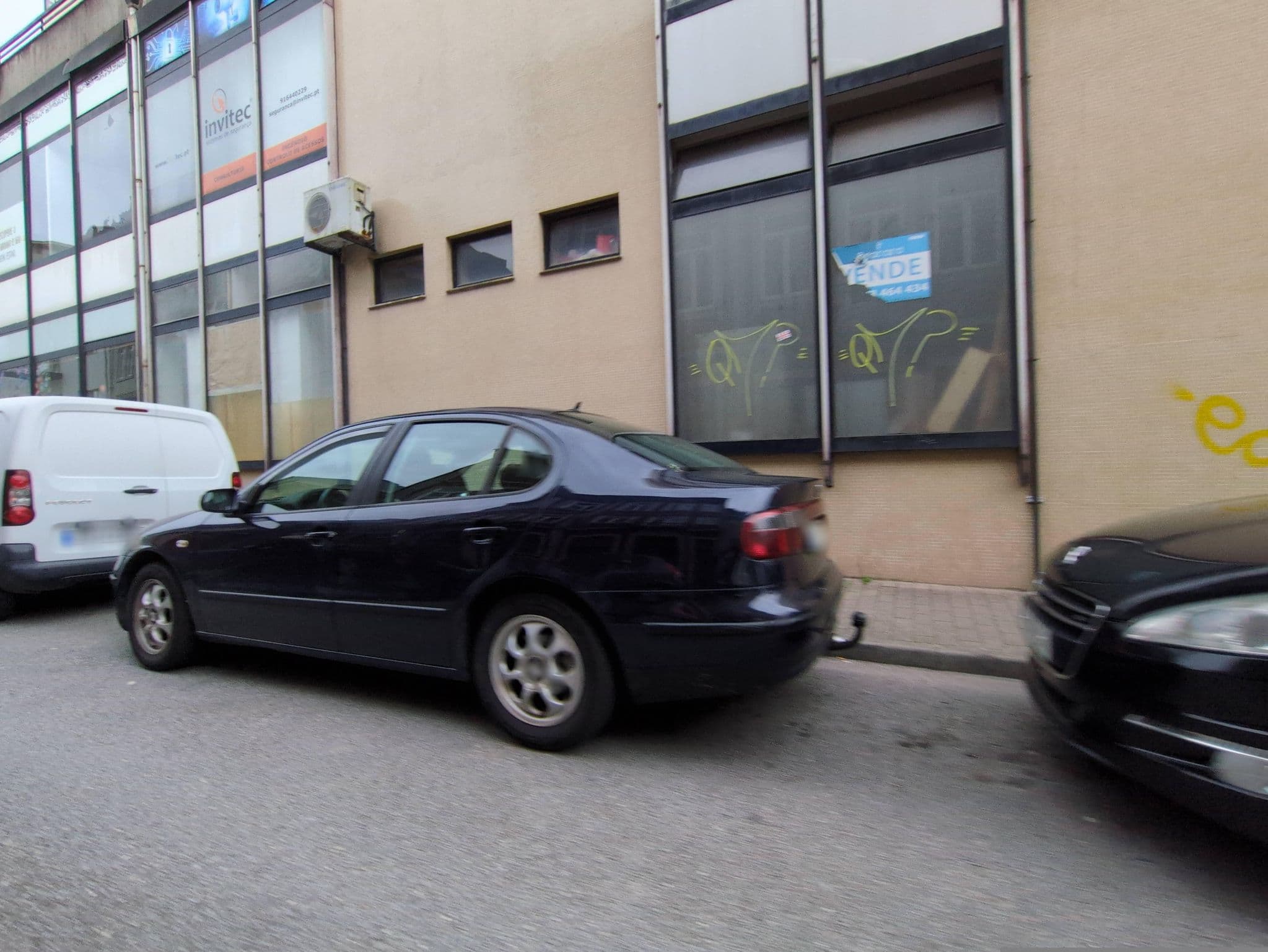Street view near Pensão Cairense, Braga — © waldyrious (CC BY-SA · Mapillary)