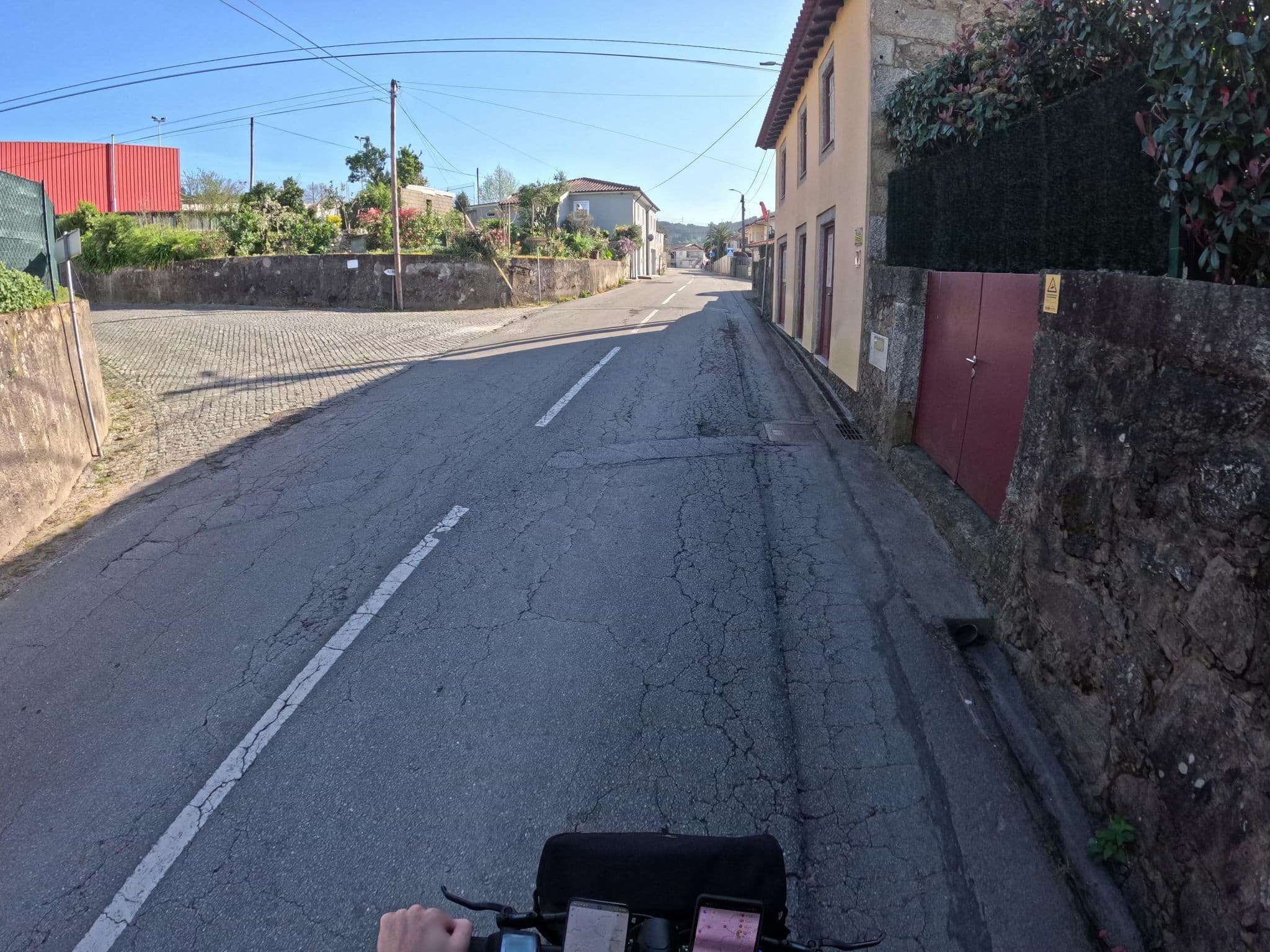 Street view near CASA CACHADA, Gualtar — © claudiop (CC BY-SA · Mapillary)