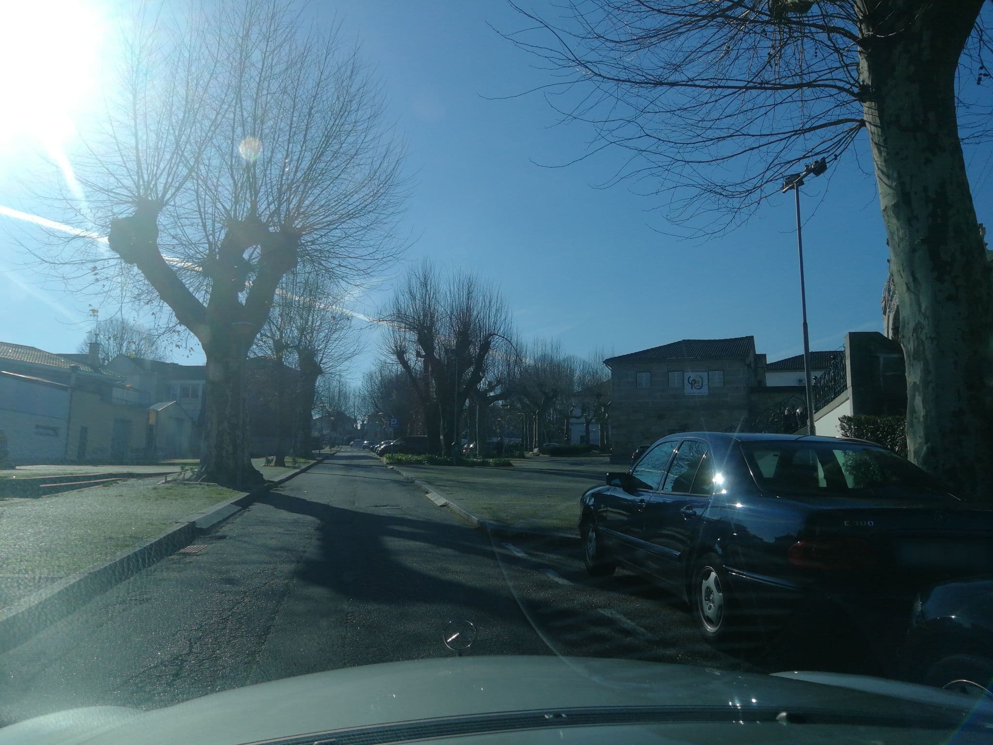 Street view near Girassol - Empreendimentos Turísticos, Taipas — © apires (CC BY-SA · Mapillary)